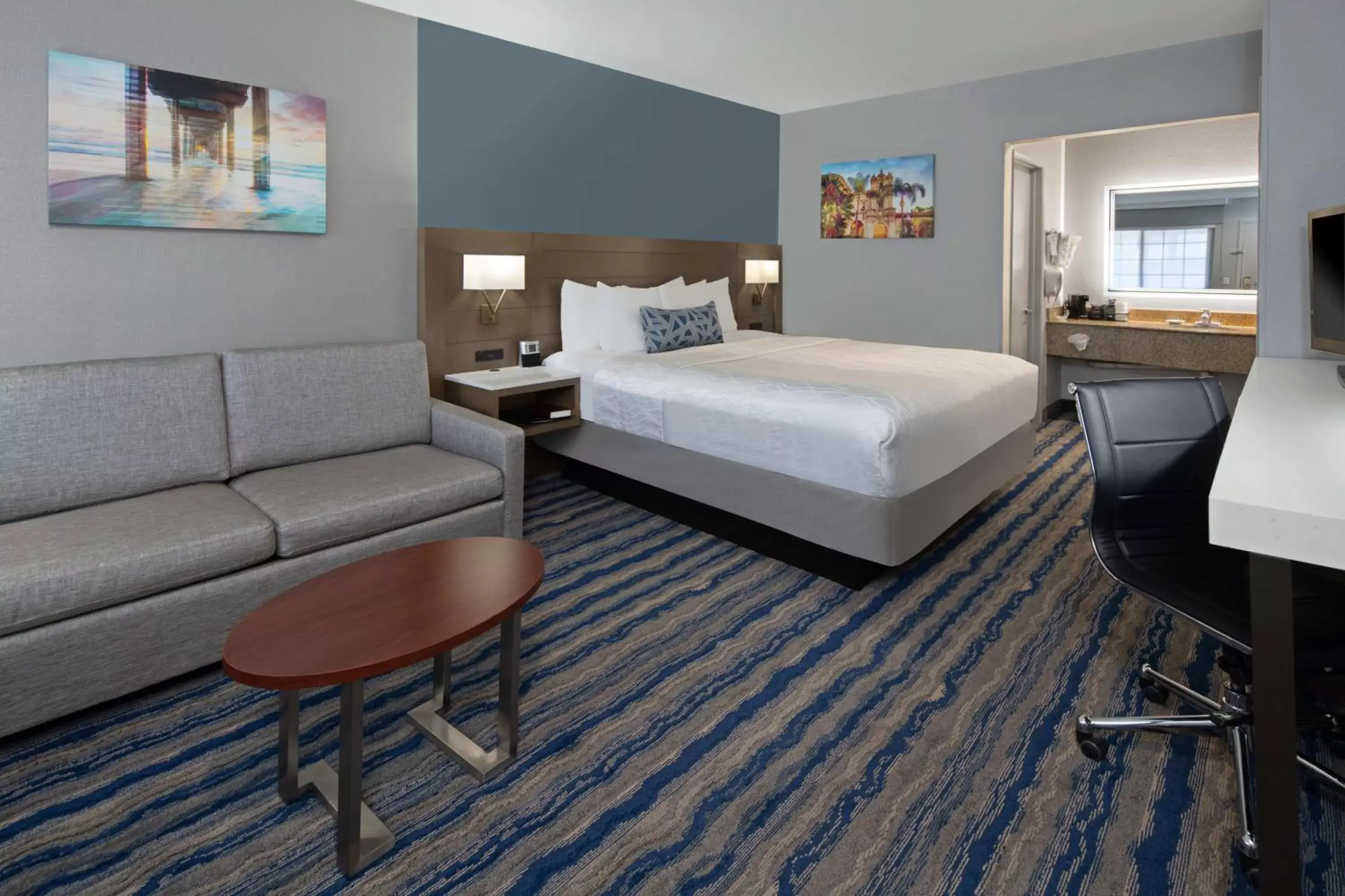 Photo of the whole room in Best Western San Diego/Miramar Hotel