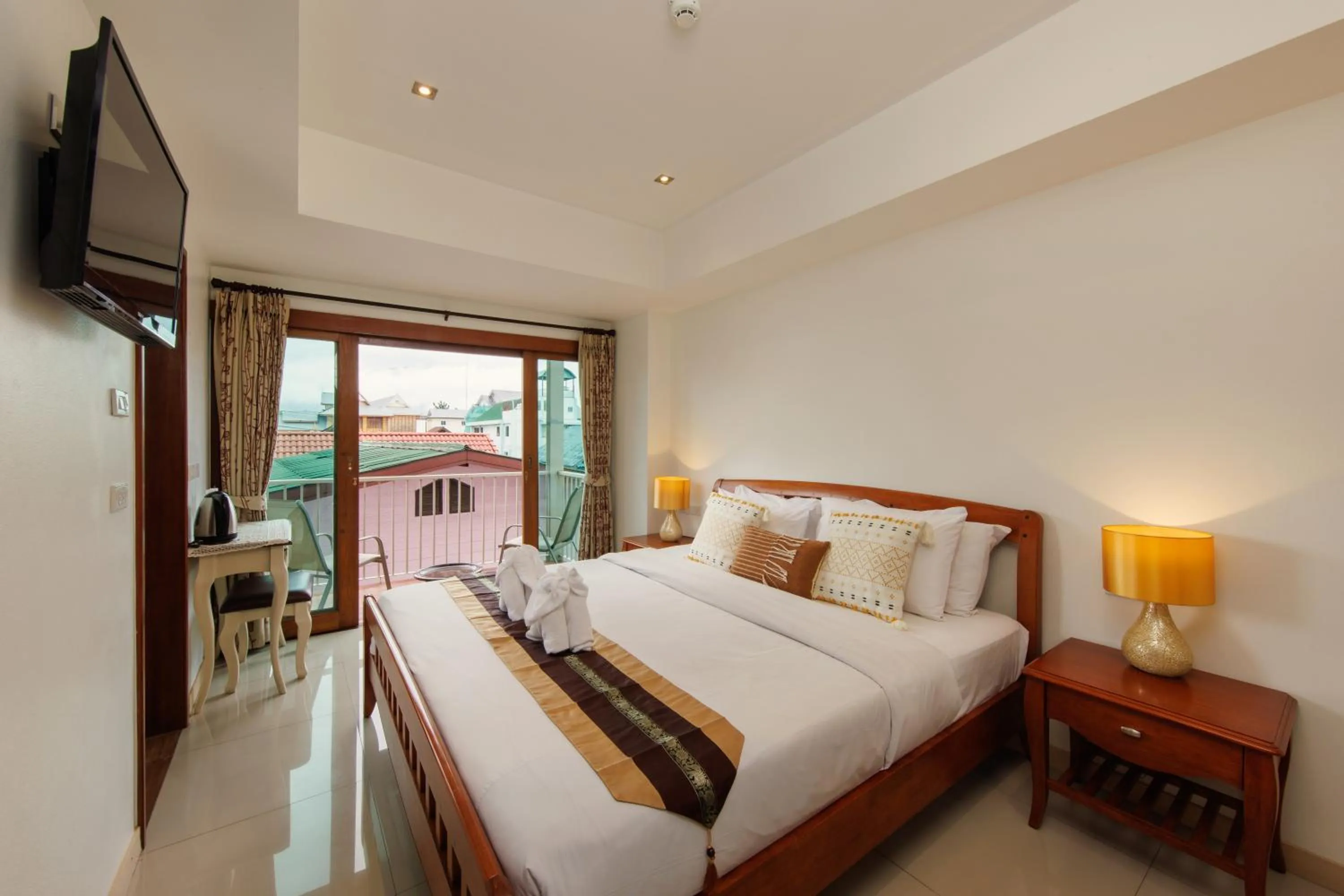 Photo of the whole room, Bed in Rendezvous Classic House