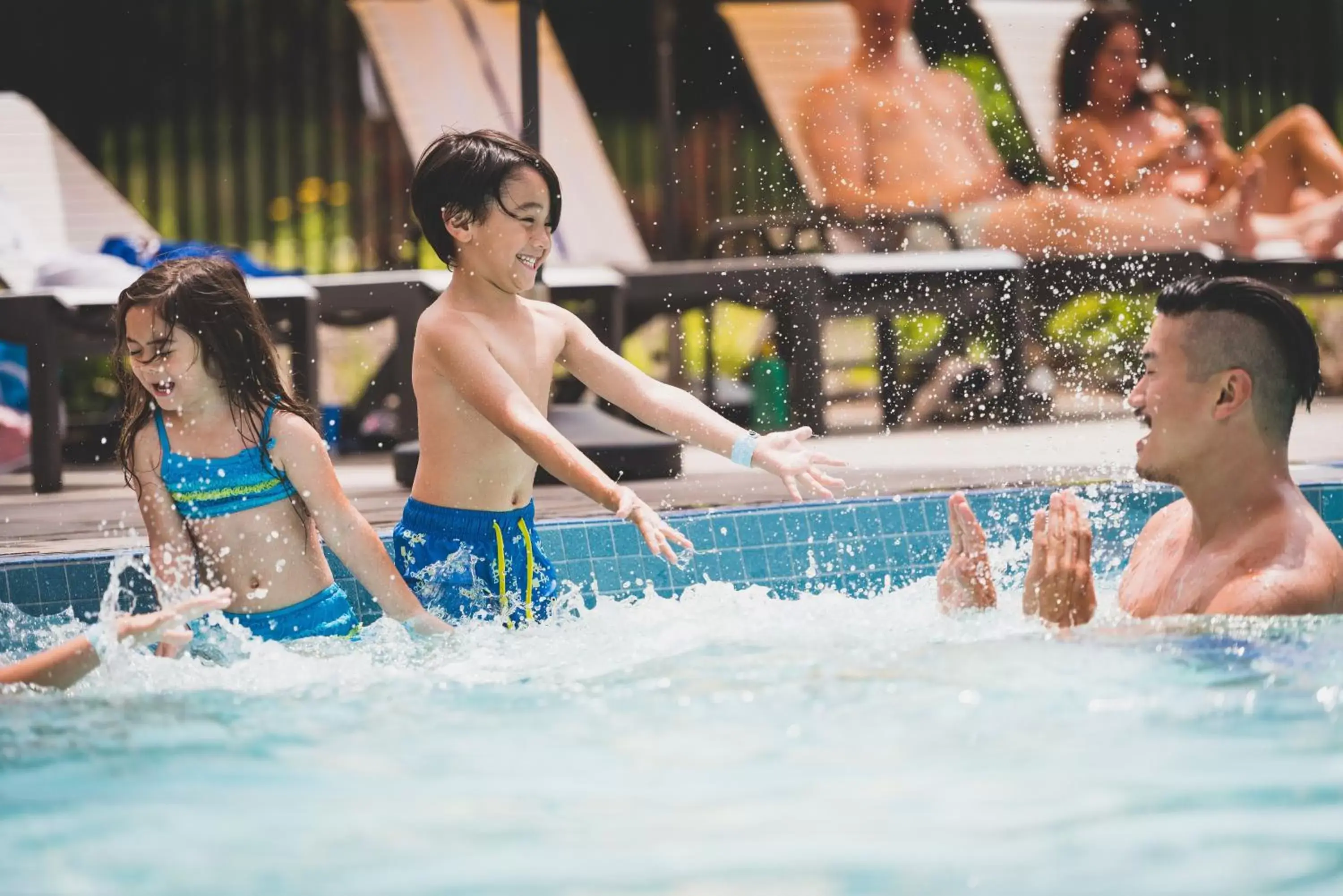 People, Swimming Pool in The Kartrite Resort and Indoor Waterpark