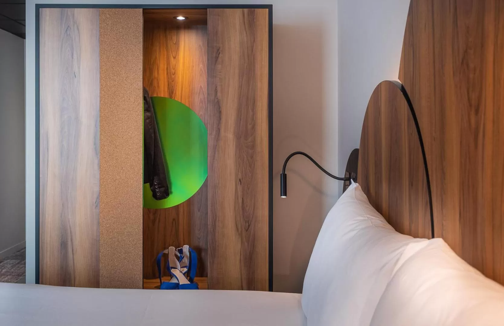 Bed in ibis Styles Paris Meteor Avenue d'Italie