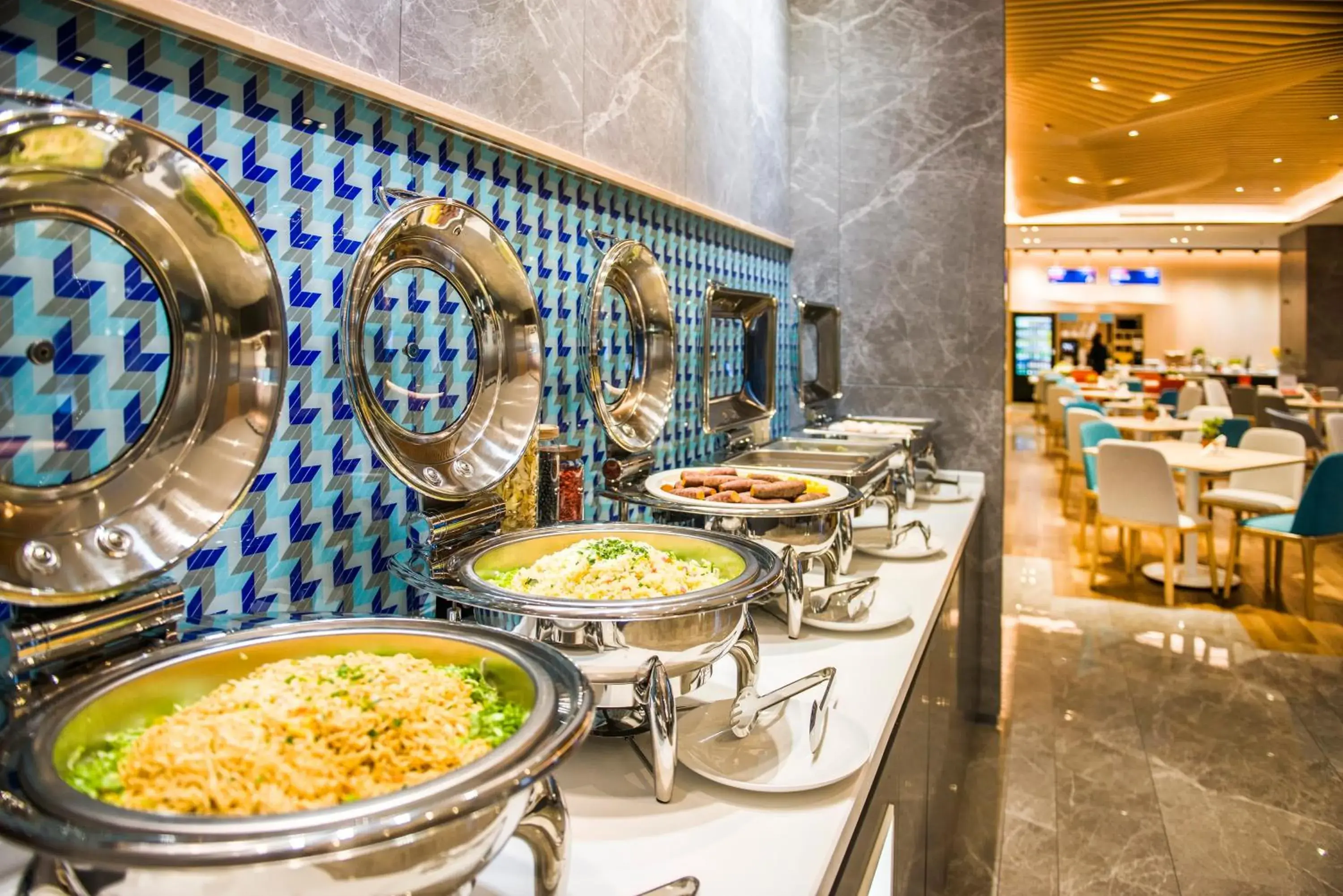 Breakfast, Restaurant/Places to Eat in Holiday Inn Express Foshan Beijiao, an IHG Hotel