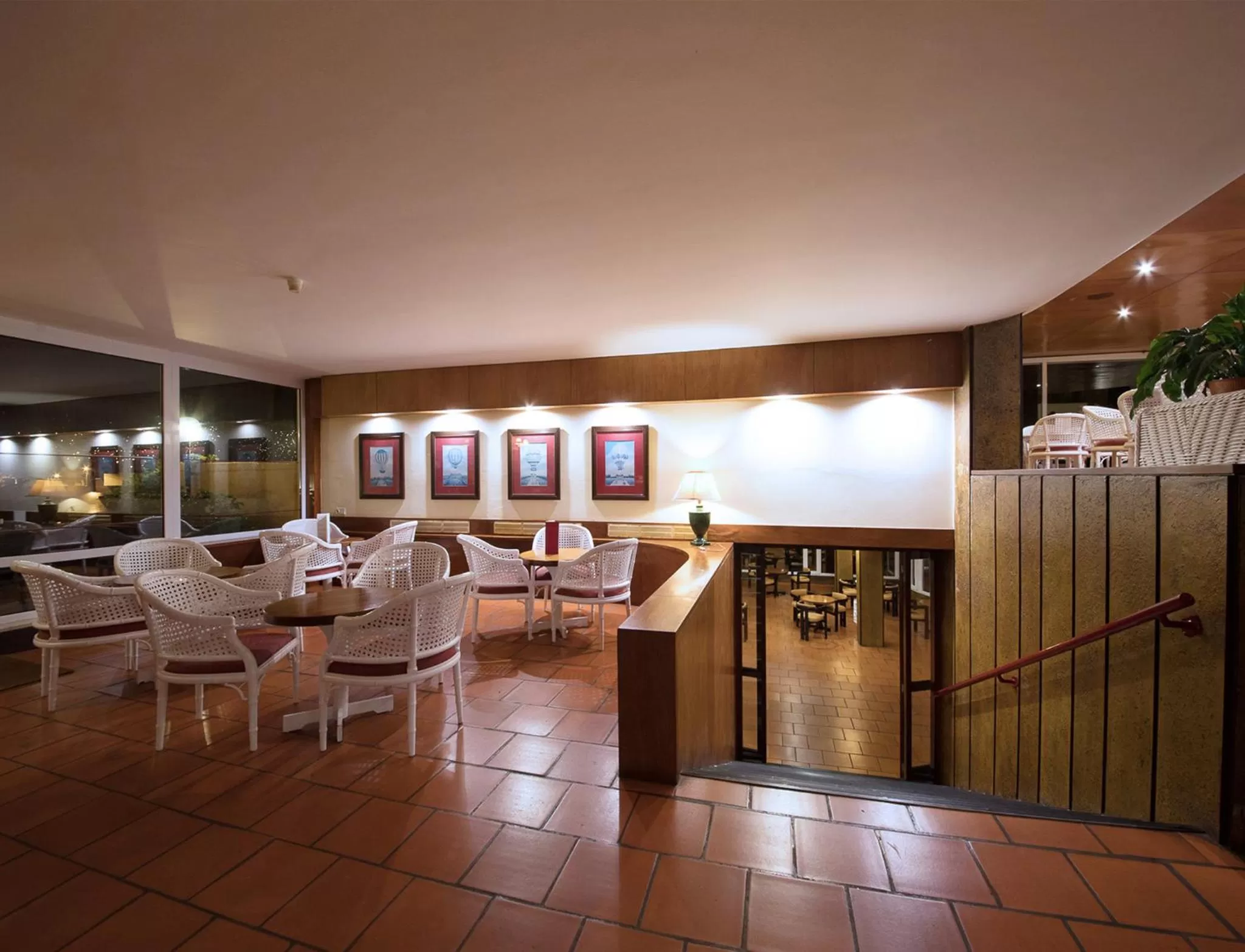 Restaurant/places to eat in Dom Pedro Madeira