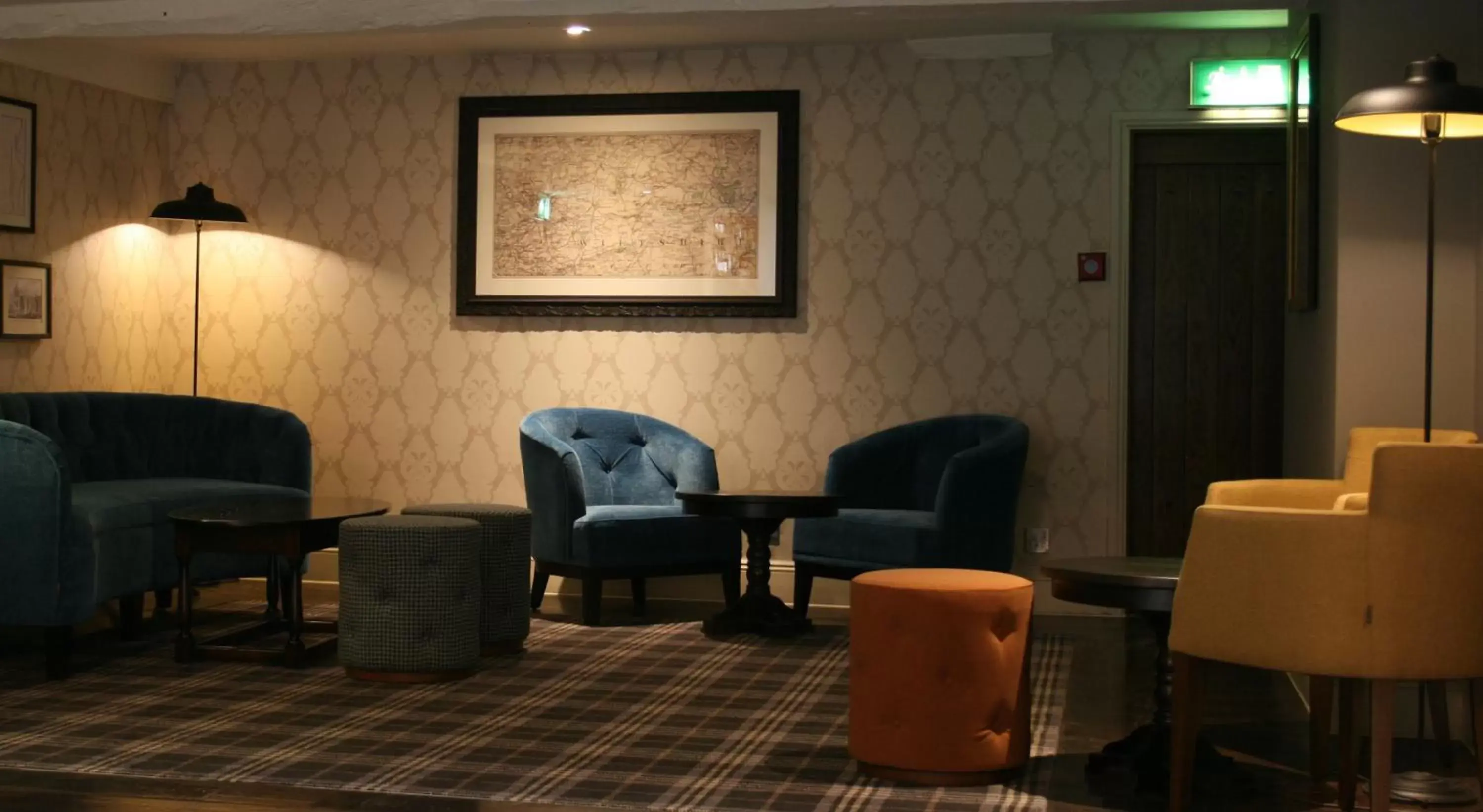 Lounge or bar, Seating Area in Best Western Plus Angel Hotel