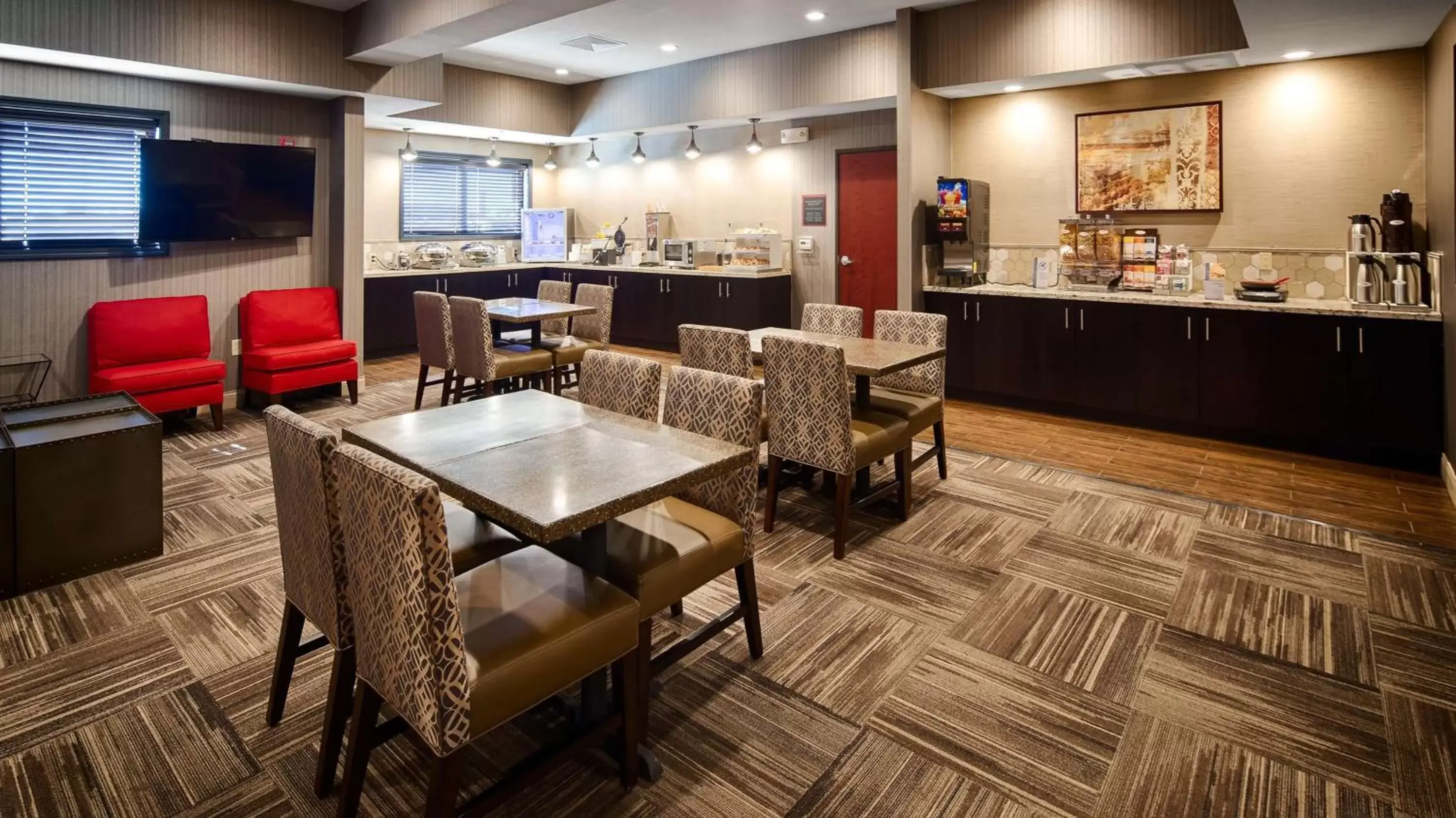 Restaurant/Places to Eat in Best Western Plus Stevens County Inn