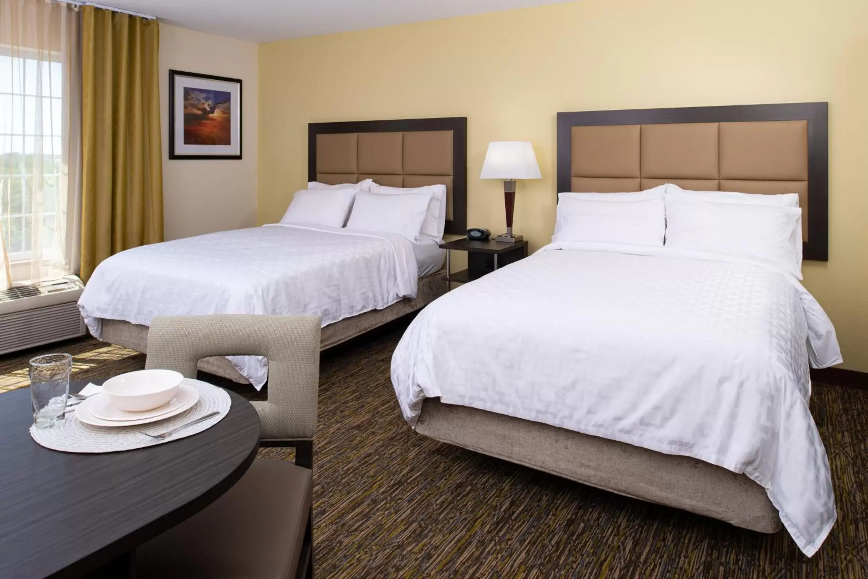 Photo of the whole room, Bed in Candlewood Suites Olathe, an IHG Hotel