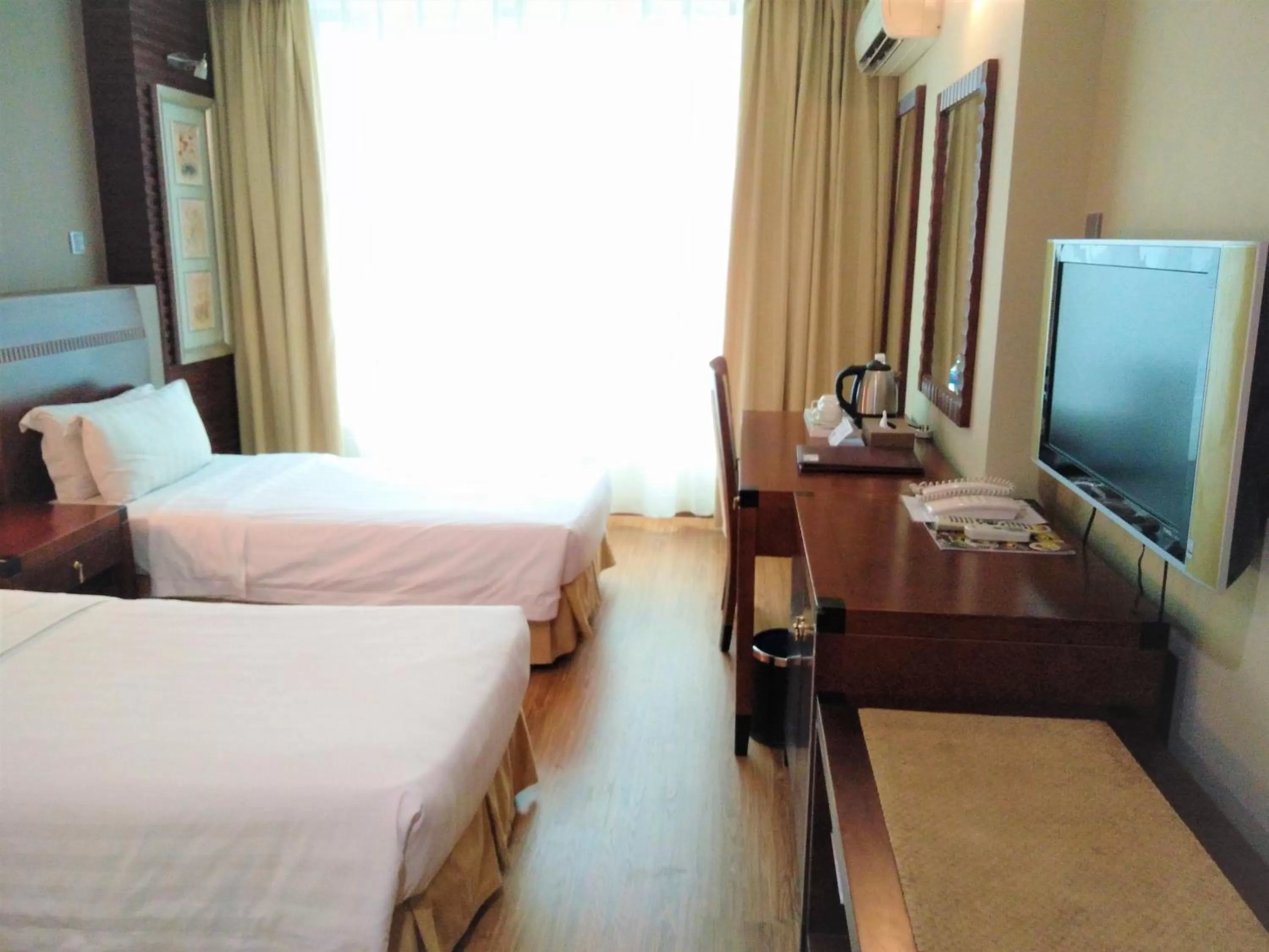 Bedroom, Bed in Celyn Hotel City Mall