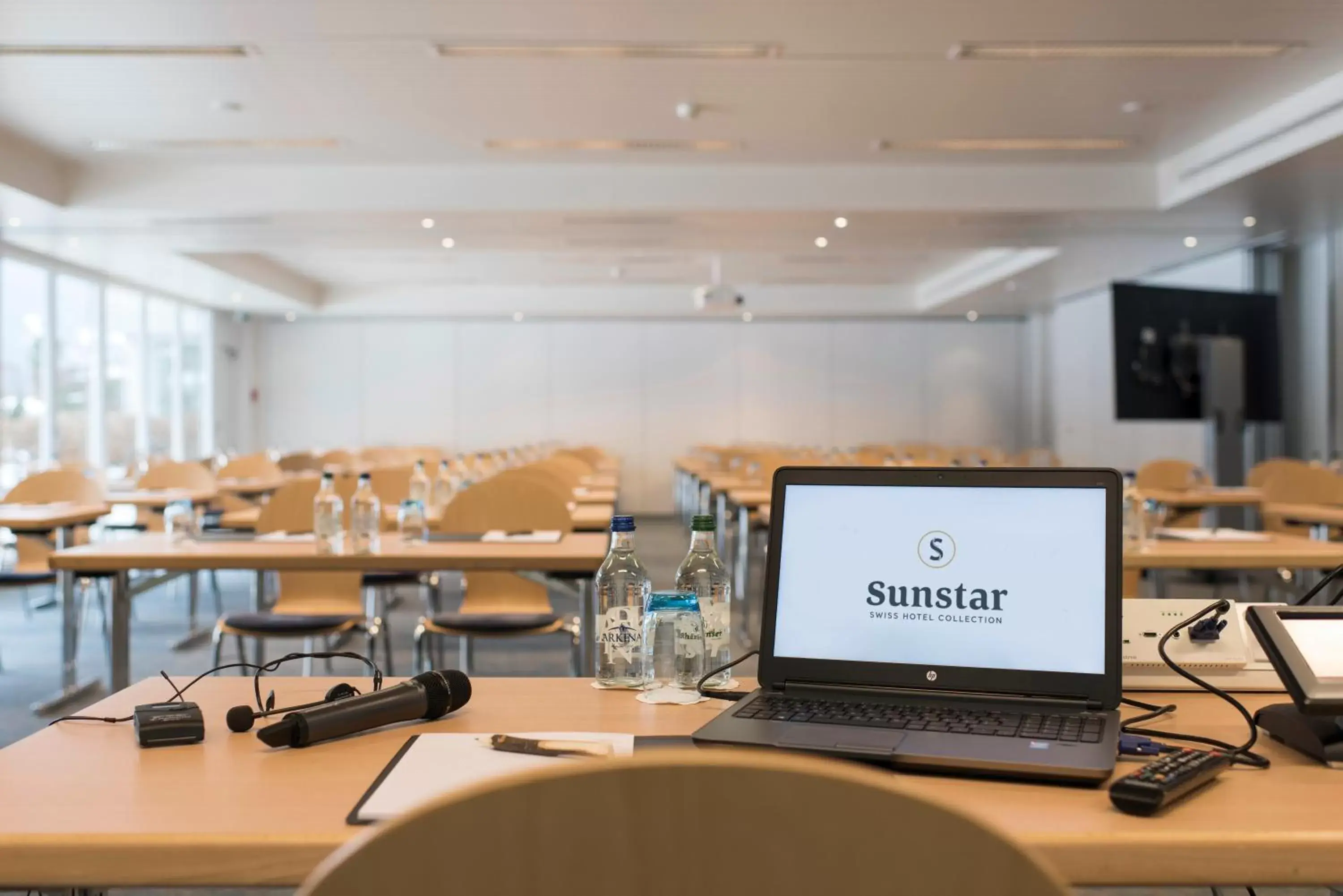 Meeting/conference room in Sunstar Hotel & SPA Grindelwald