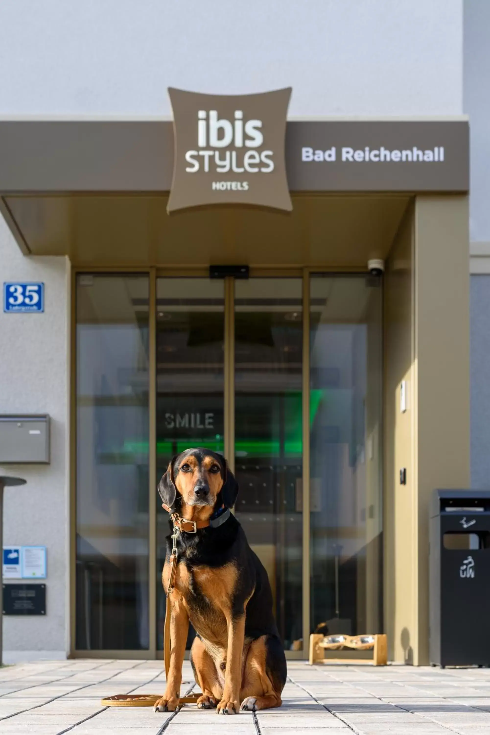 Facade/entrance in ibis Styles Bad Reichenhall