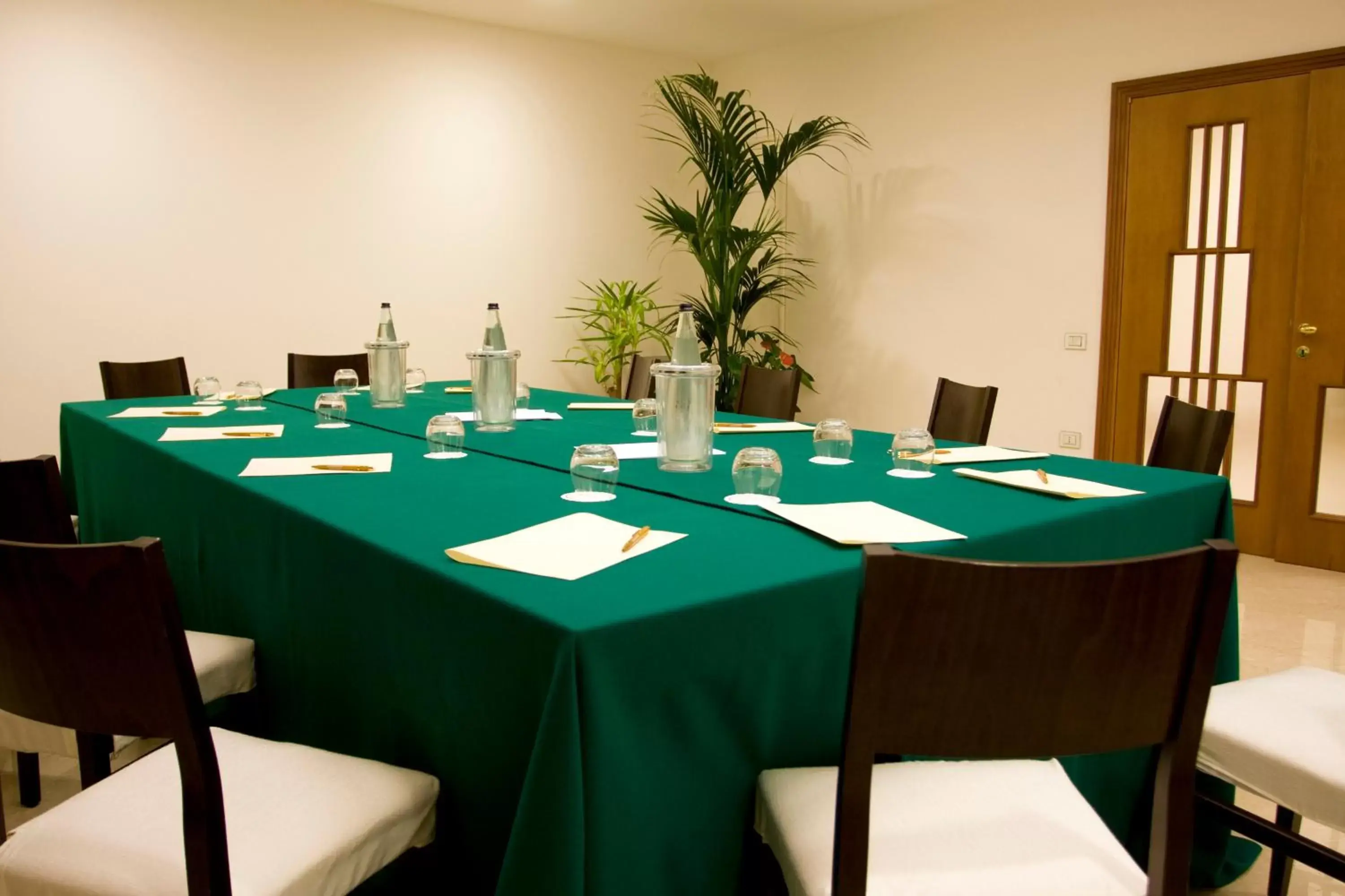 Meeting/conference room in Hotel Bassetto