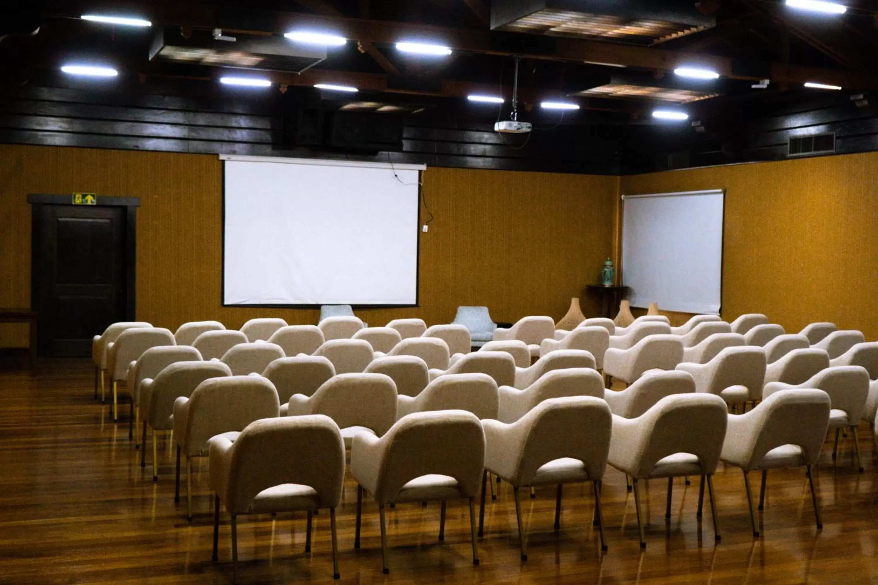 Meeting/conference room in Sanma Hotel