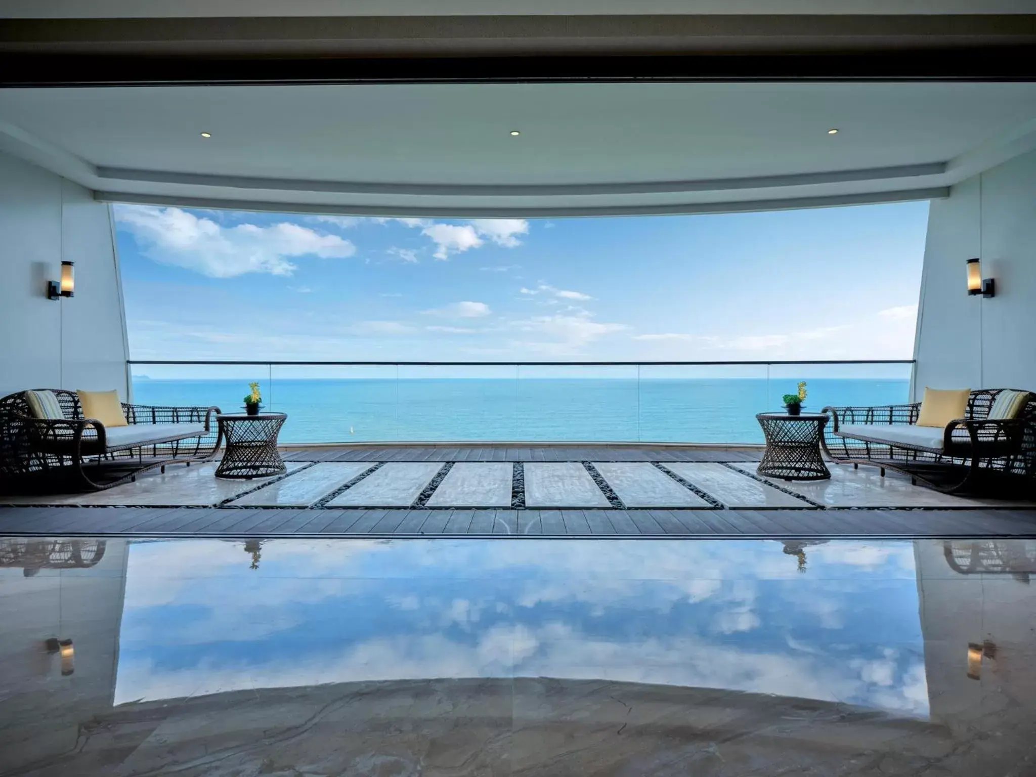 Photo of the whole room, Swimming Pool in Crowne Plaza Sanya Haitang Bay Resort, an IHG Hotel