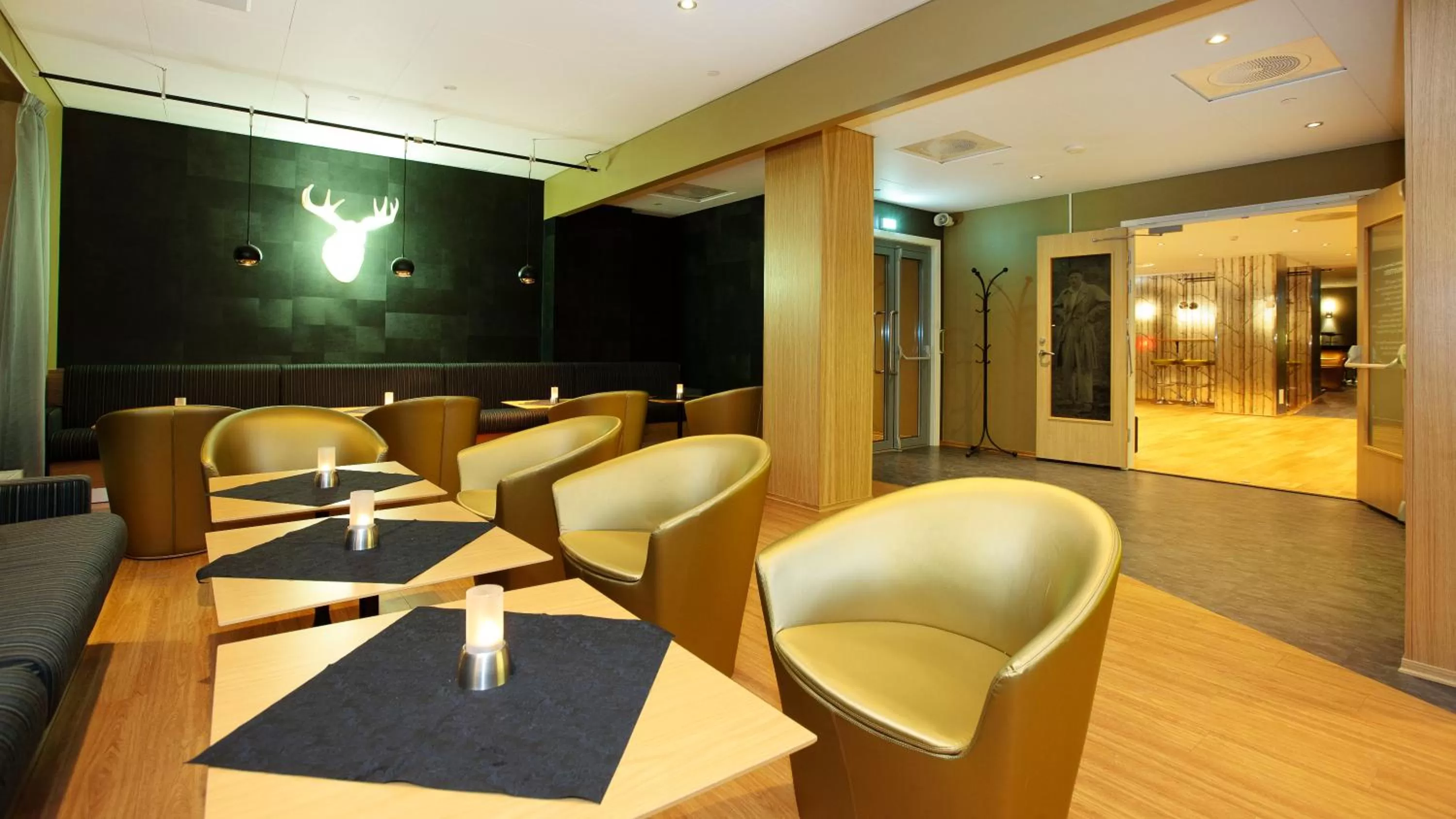 Restaurant/places to eat in Thon Hotel Surnadal