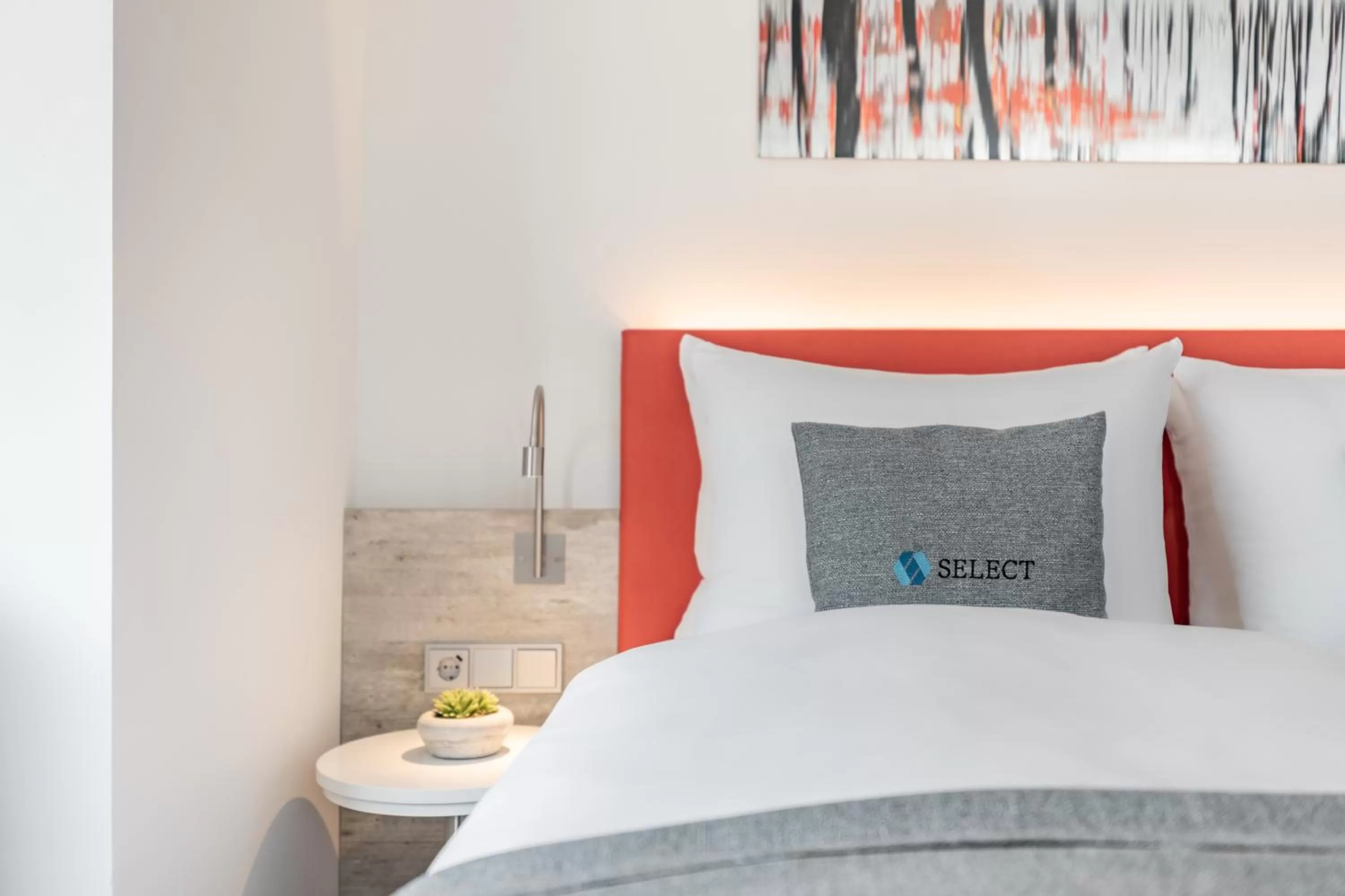 Photo of the whole room, Bed in Select Hotel Wiesbaden City