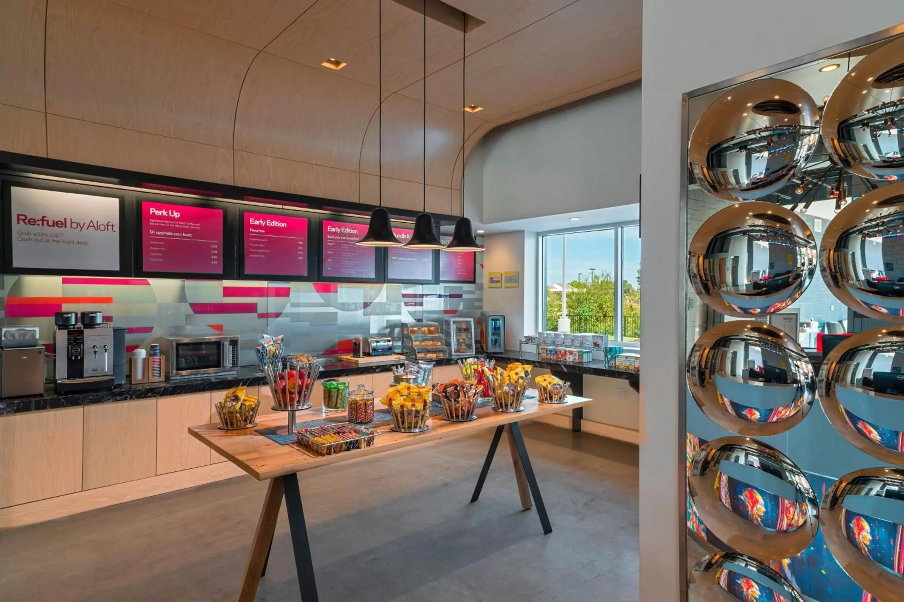 Restaurant/places to eat in Aloft College Station