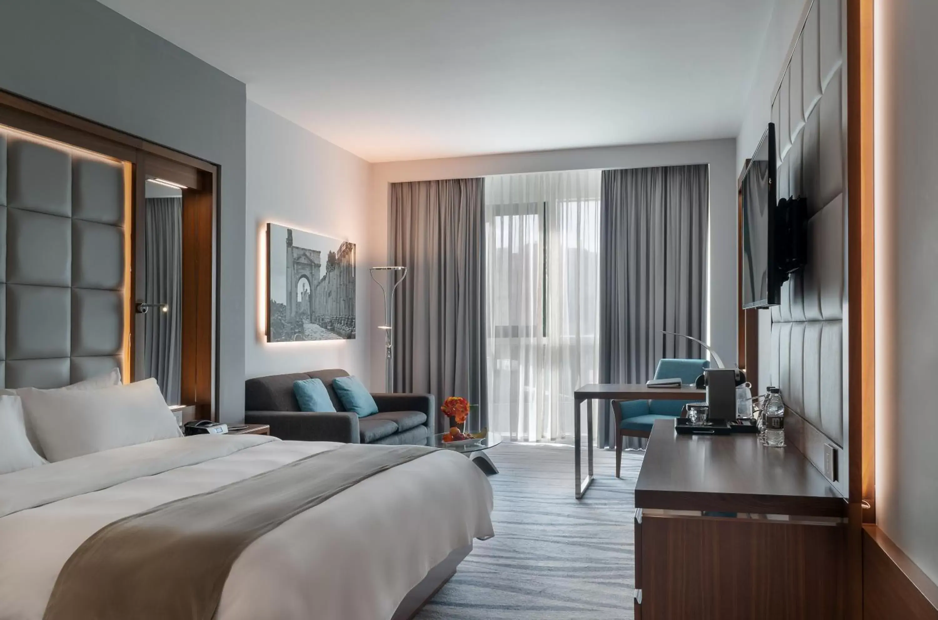 Deluxe Double Room in Landmark Amman Hotel & Conference Center Deluxe Double Room in Landmark Amman Hotel & Conference Center