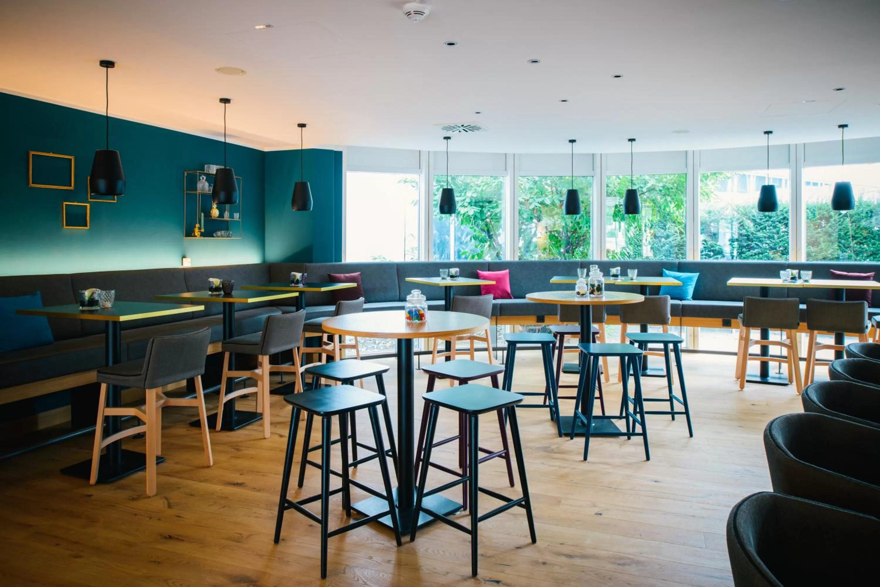 Lounge or bar in Vienna House Easy by Wyndham Amberg