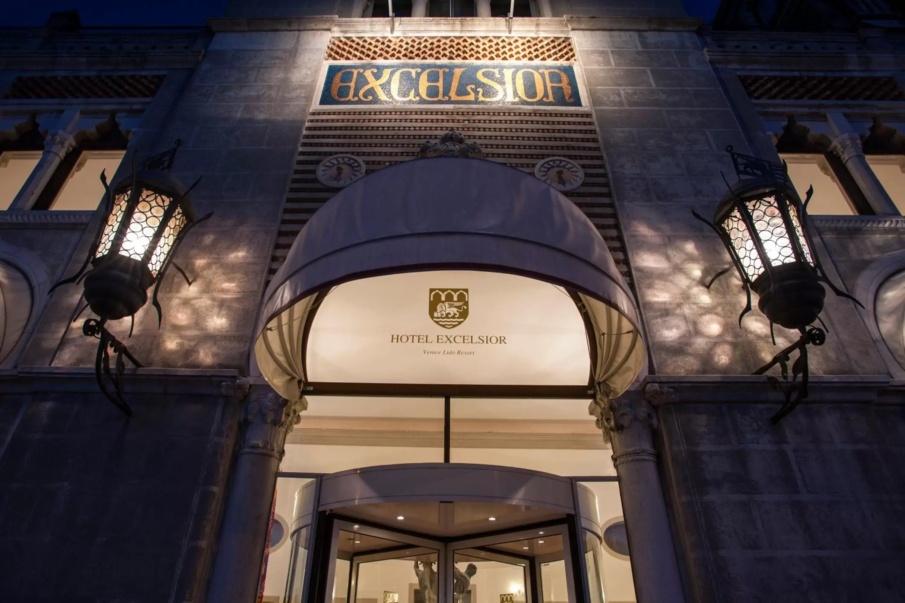 Facade/entrance in Hotel Excelsior Venice
