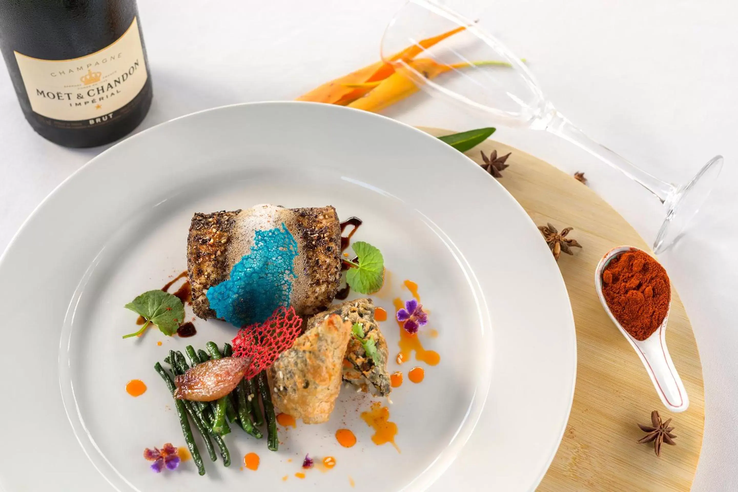 Food and drinks in Warwick Le Lagon Resort & Spa, Vanuatu Food and drinks in Warwick Le Lagon Resort & Spa, Vanuatu