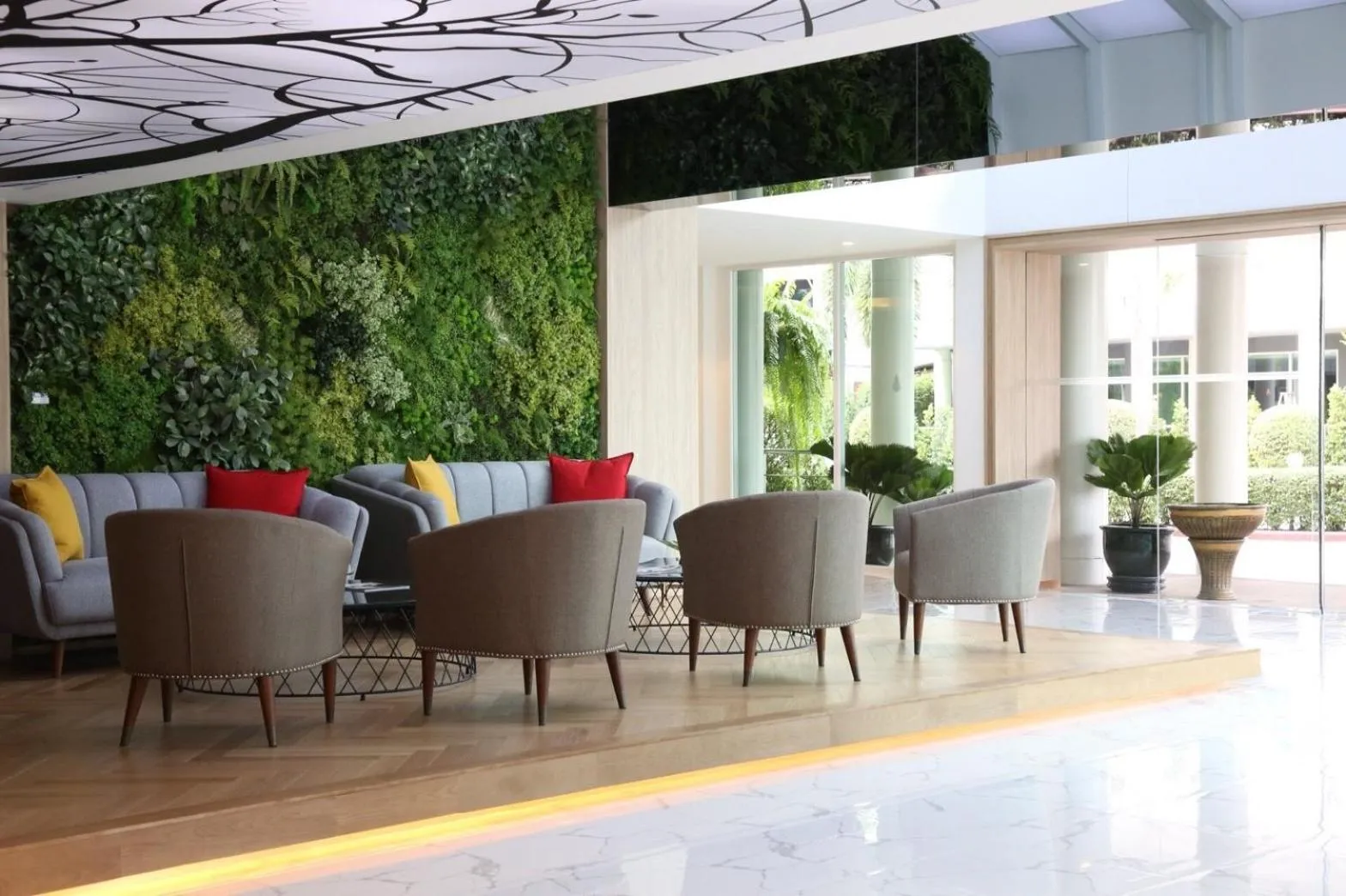 Seating area in Miracle Suvarnabhumi Airport