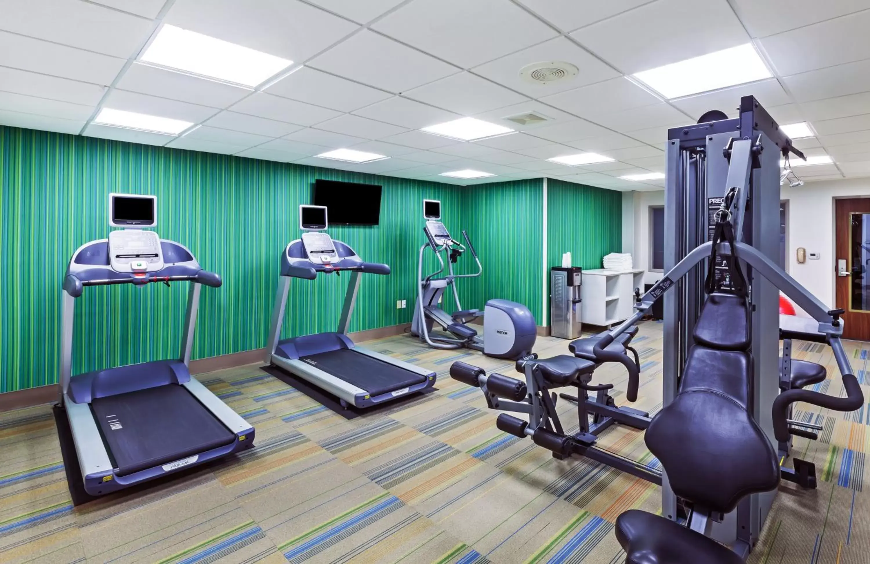 Fitness centre/facilities, Fitness Center/Facilities in Holiday Inn Express Hotel & Suites Dallas Lewisville, an IHG Hotel