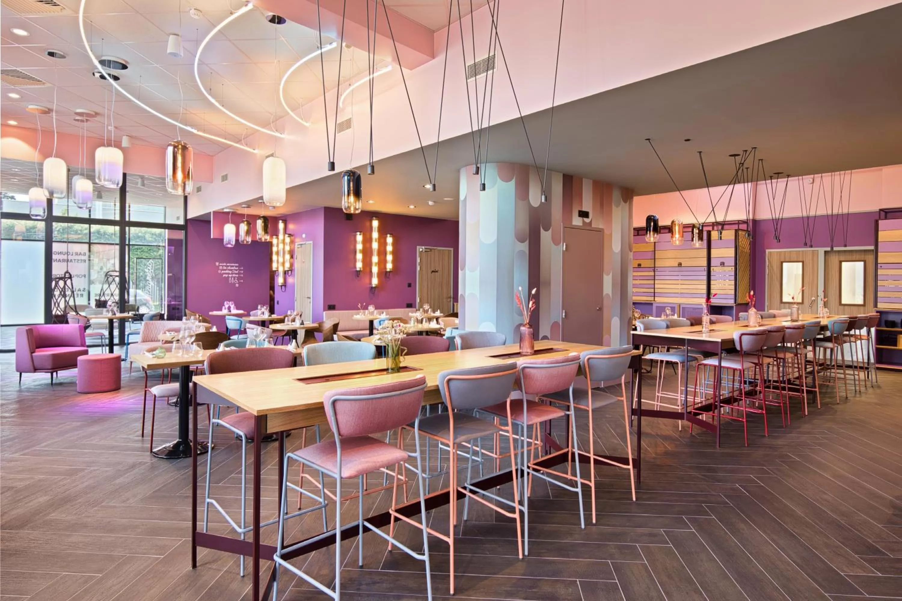 Restaurant/places to eat in Aiden by Best Western Clermont-Ferrand Hotel & Spa