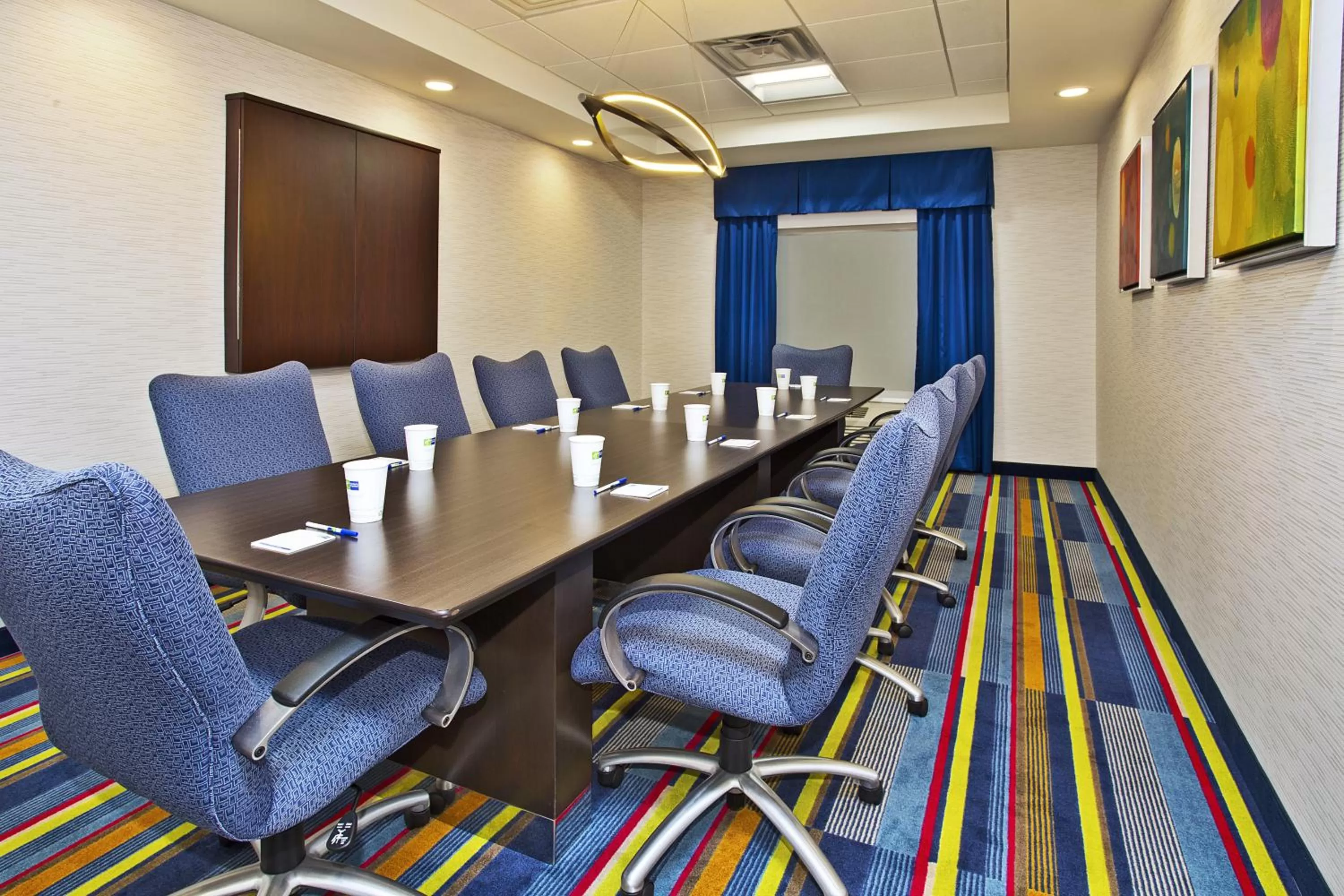 Meeting/conference room in Holiday Inn Express Hotel & Suites Ann Arbor West by IHG