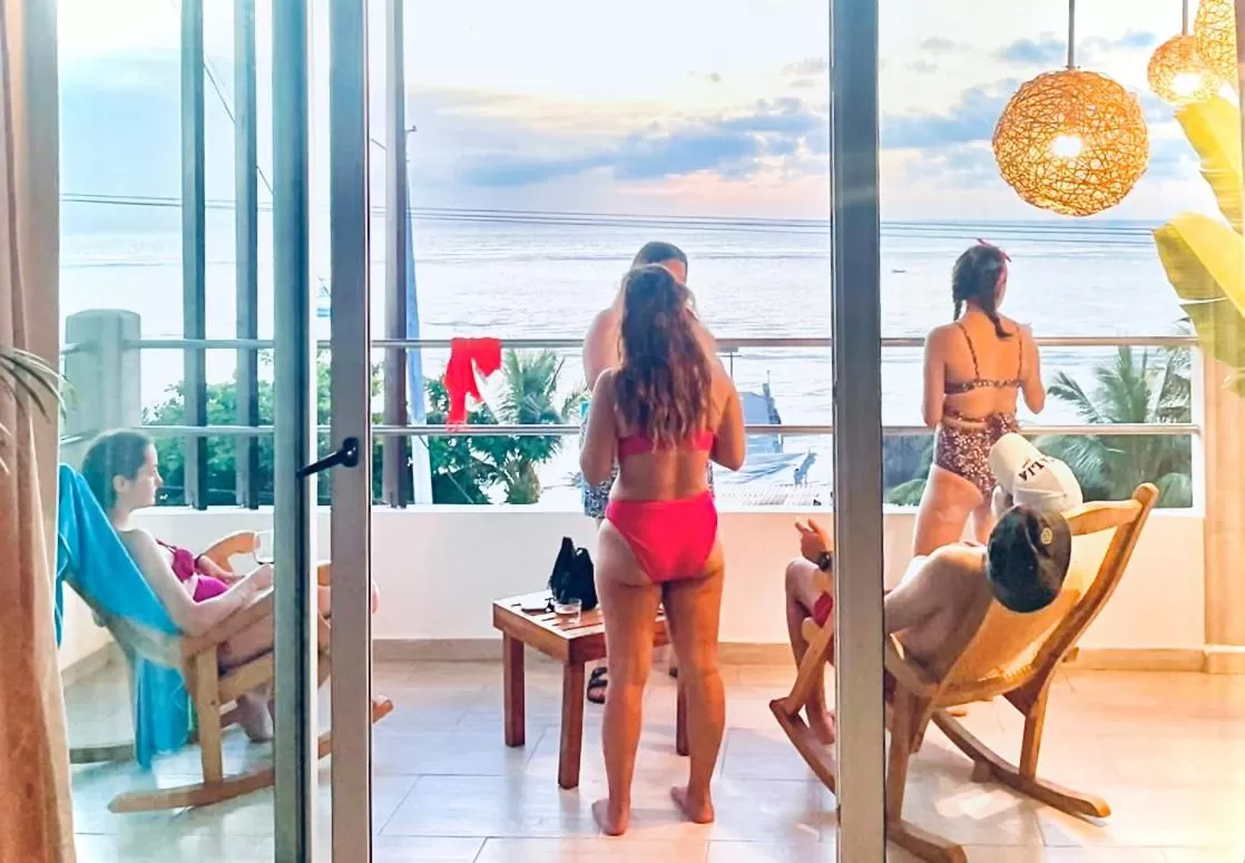 Sea view in Albatros Suites by Bedsfriends