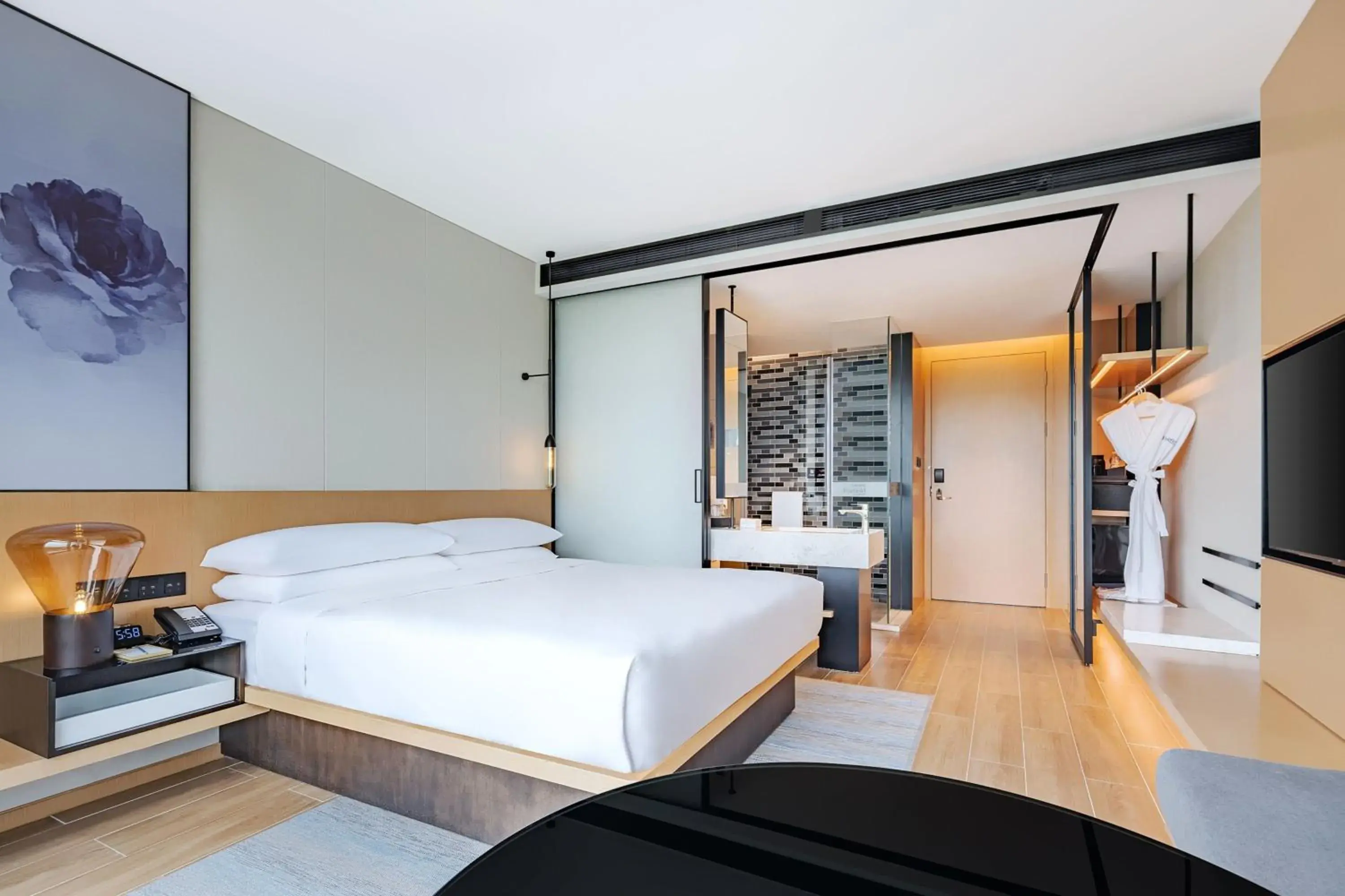 Photo of the whole room, Bed in Fairfield by Marriott Beijing Daxing Airport