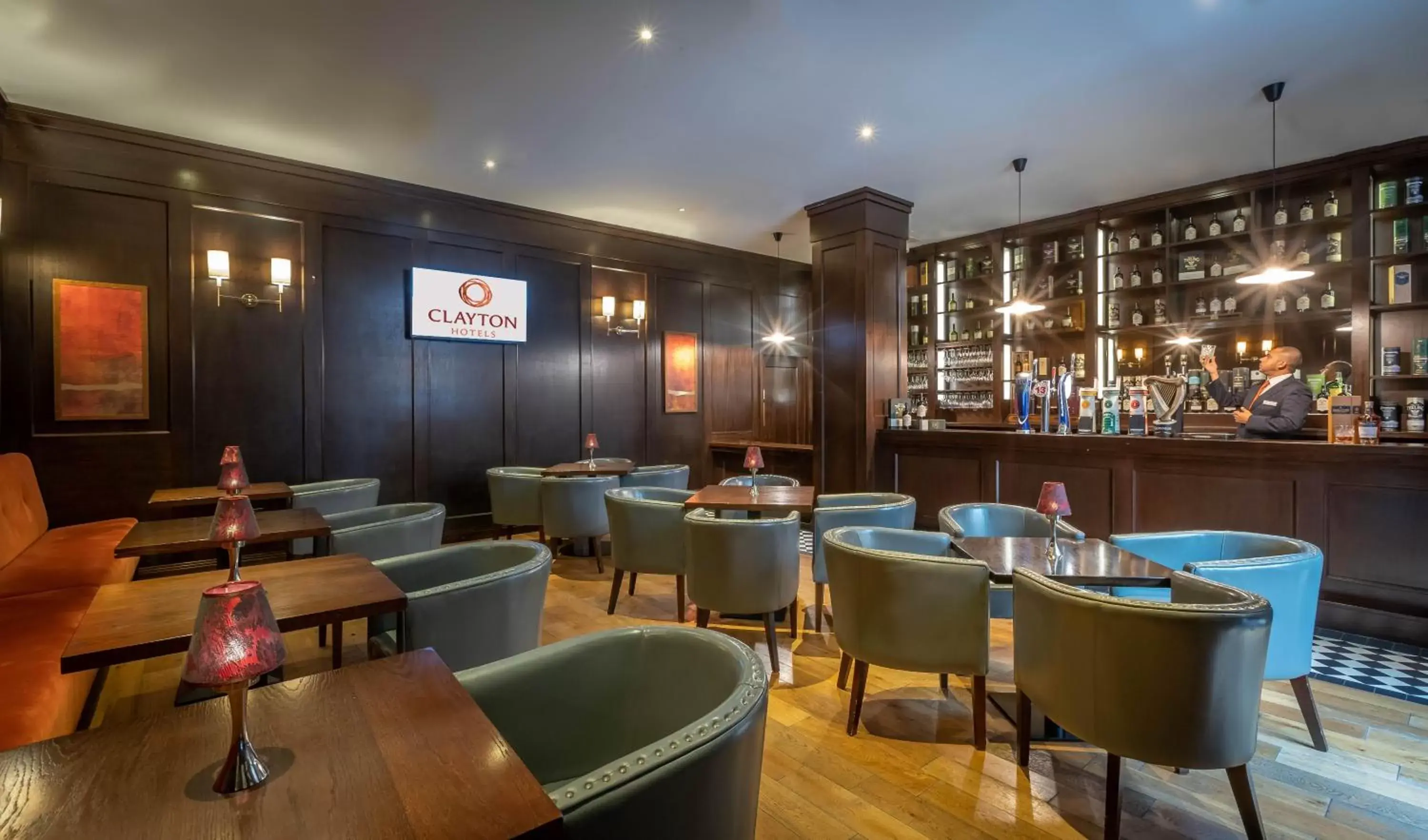 Restaurant/places to eat, Lounge/Bar in Clayton Hotel Dublin Airport