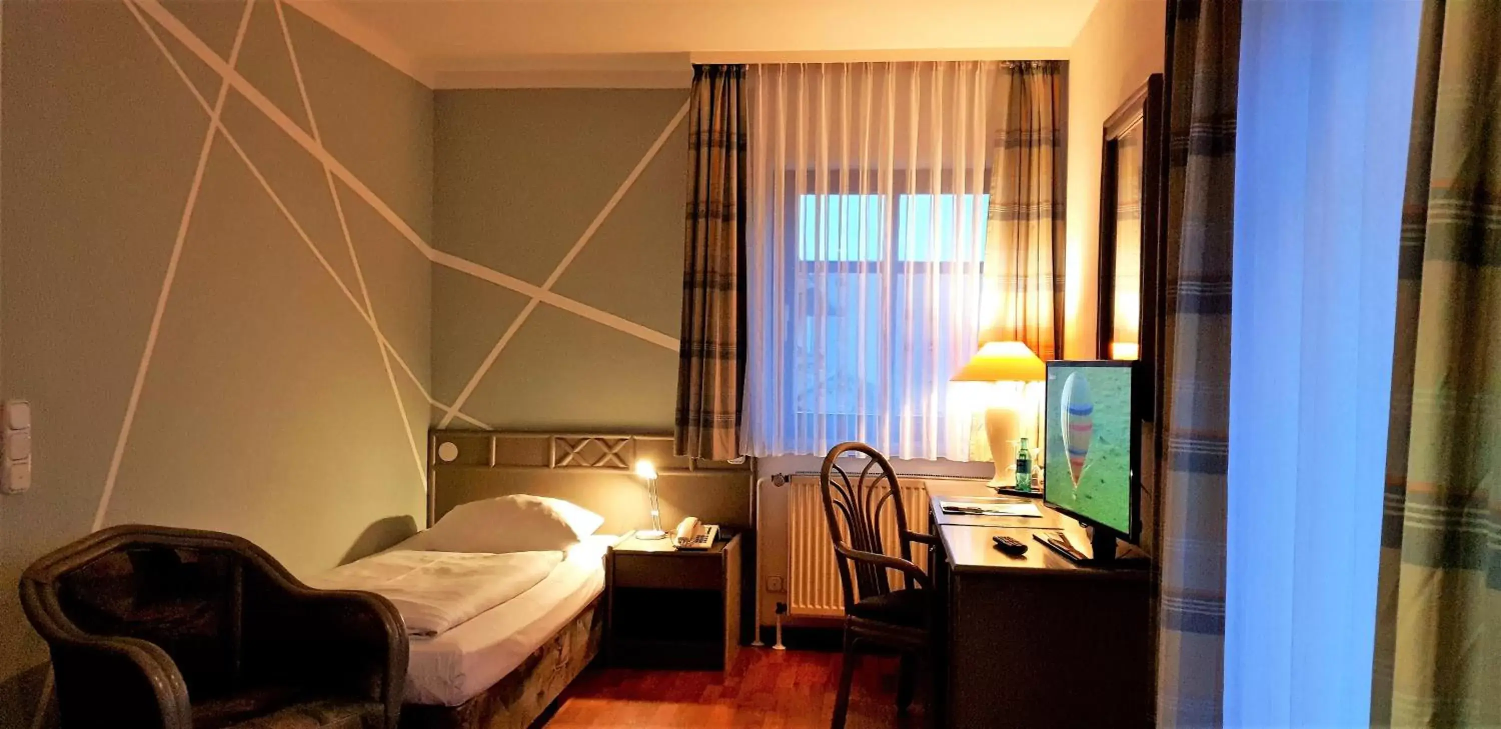 Staff, Bed in Art-Hotel Erlangen Staff, Bed in Art-Hotel Erlangen