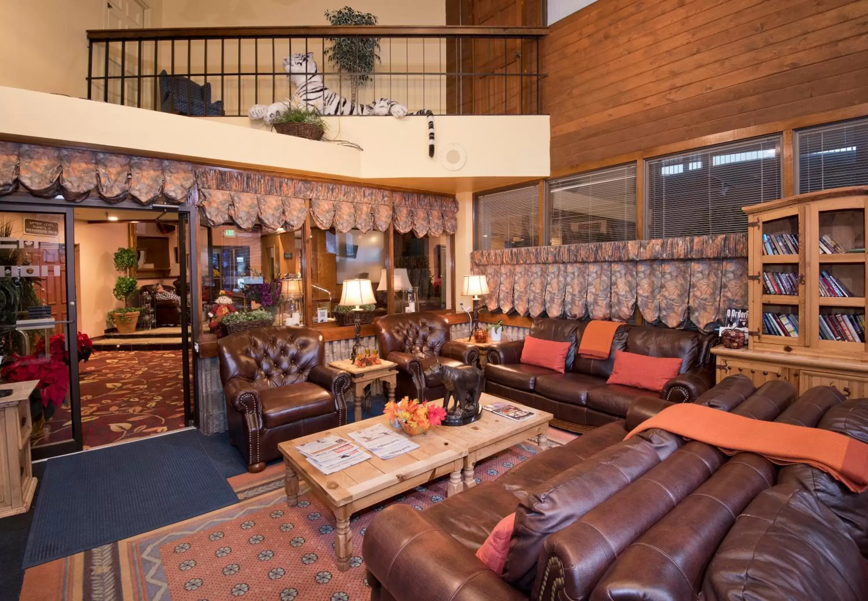 Communal lounge/ TV room in Vail Run Resort