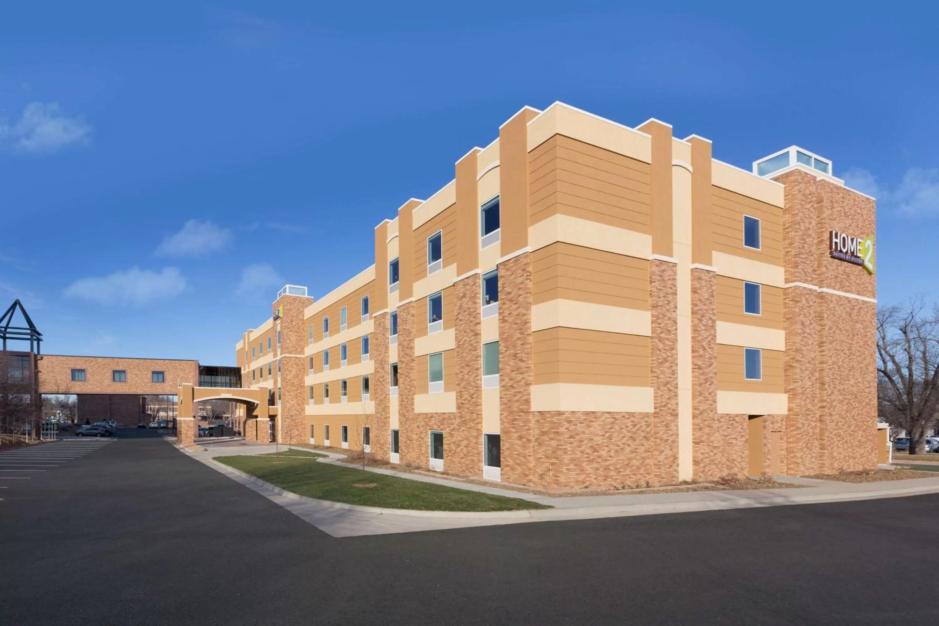 Property building in Home2 Suites by Hilton Sioux Falls Sanford Medical Center