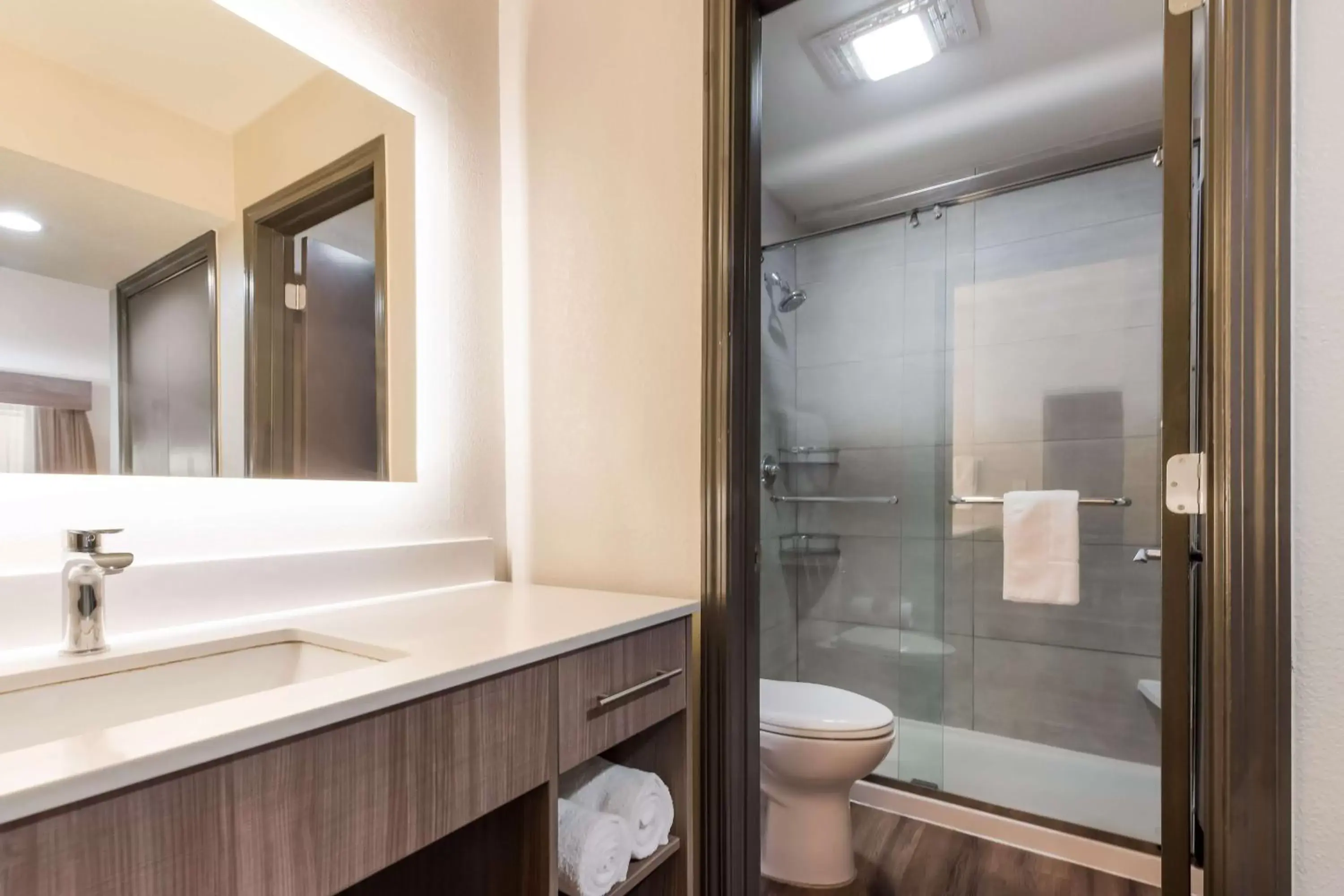 Bathroom in Best Western Fishkill Inn & Suites Bathroom in Best Western Fishkill Inn & Suites