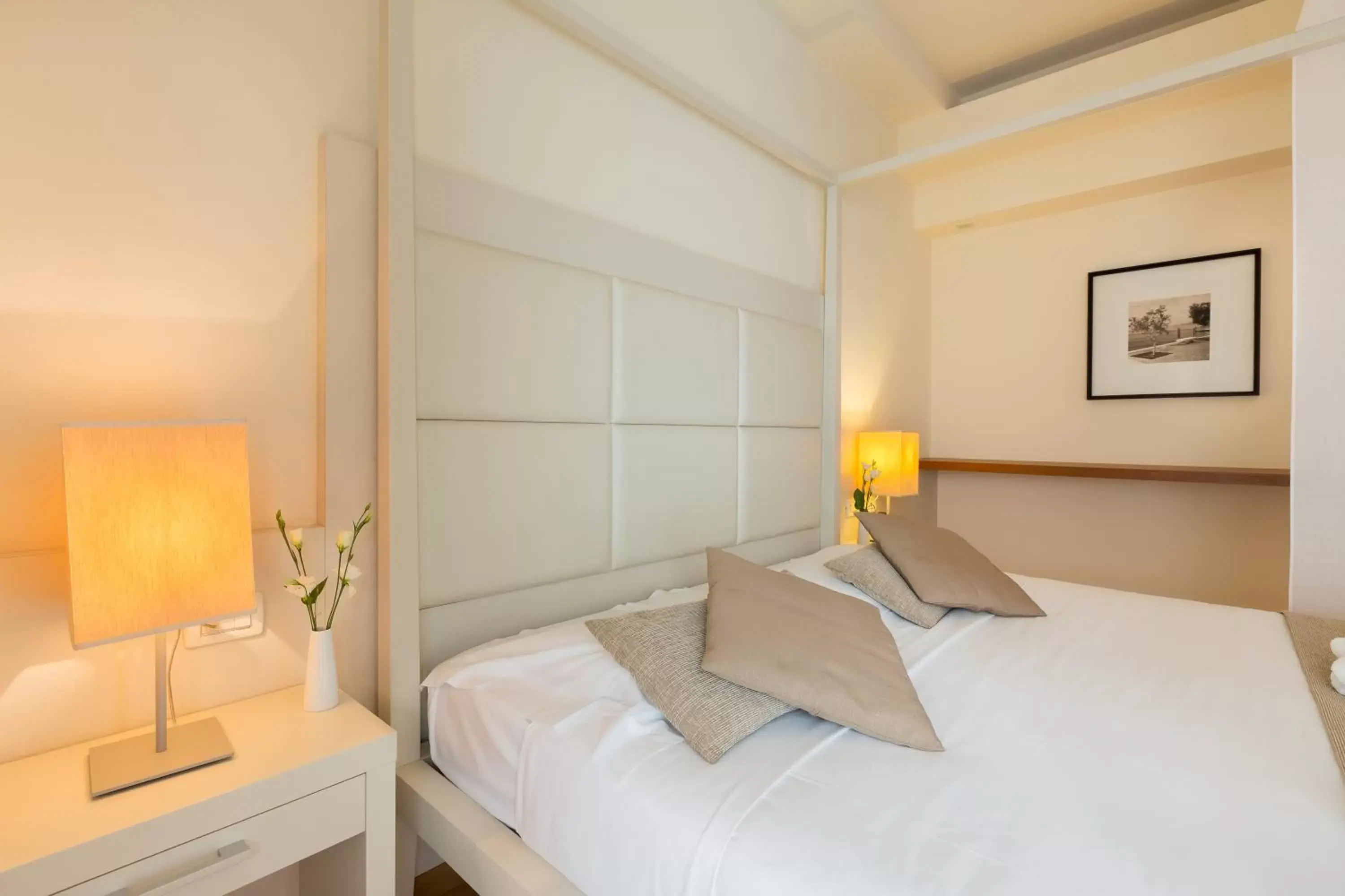 Bedroom, Bed in Leonardo Hotel Lago di Garda - Wellness and Spa