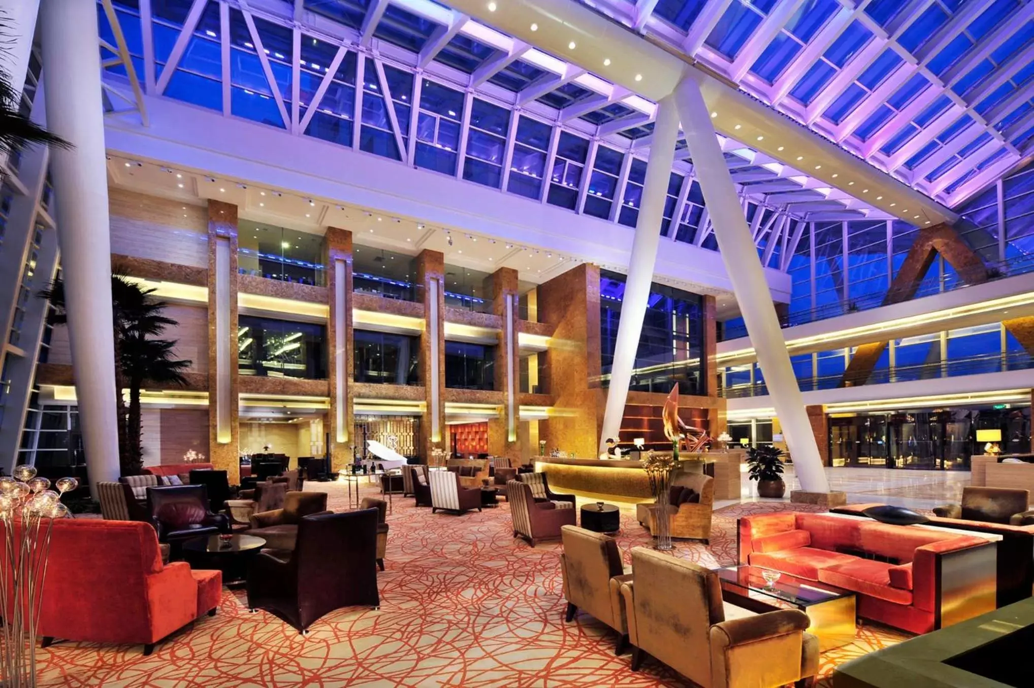 Lounge or bar, Restaurant/Places to Eat in Crowne Plaza Beijing International Airport, an IHG Hotel