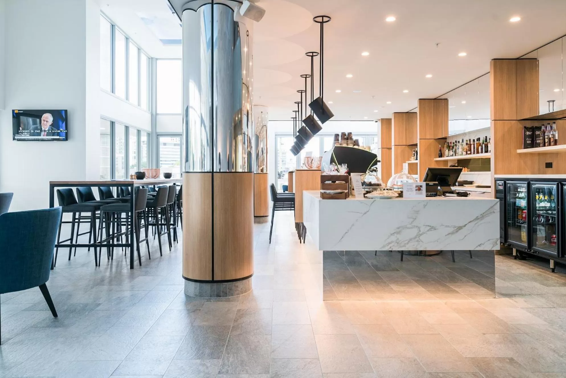 Restaurant/places to eat in Belise Apartments