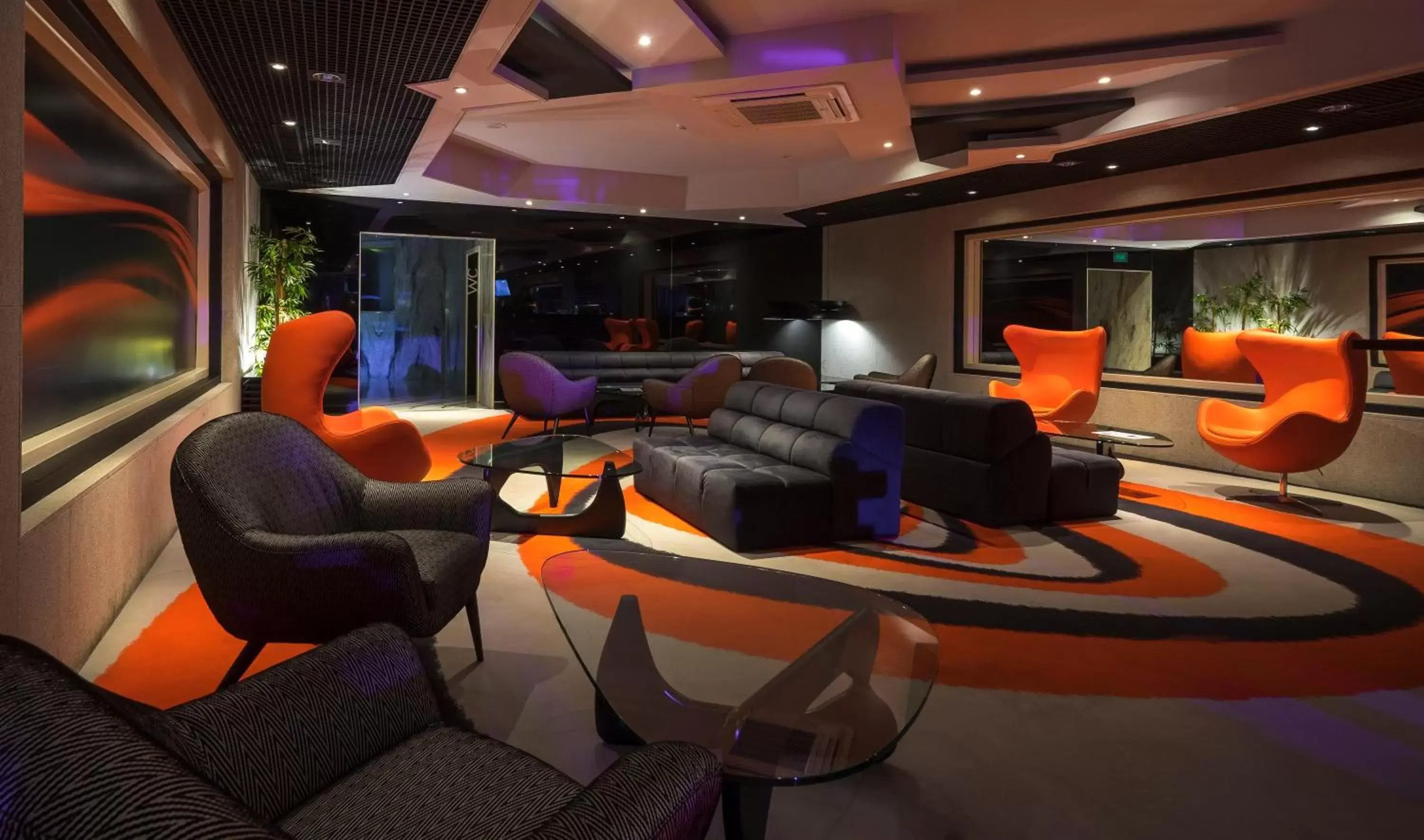 Lounge or bar in HF Fenix Porto
