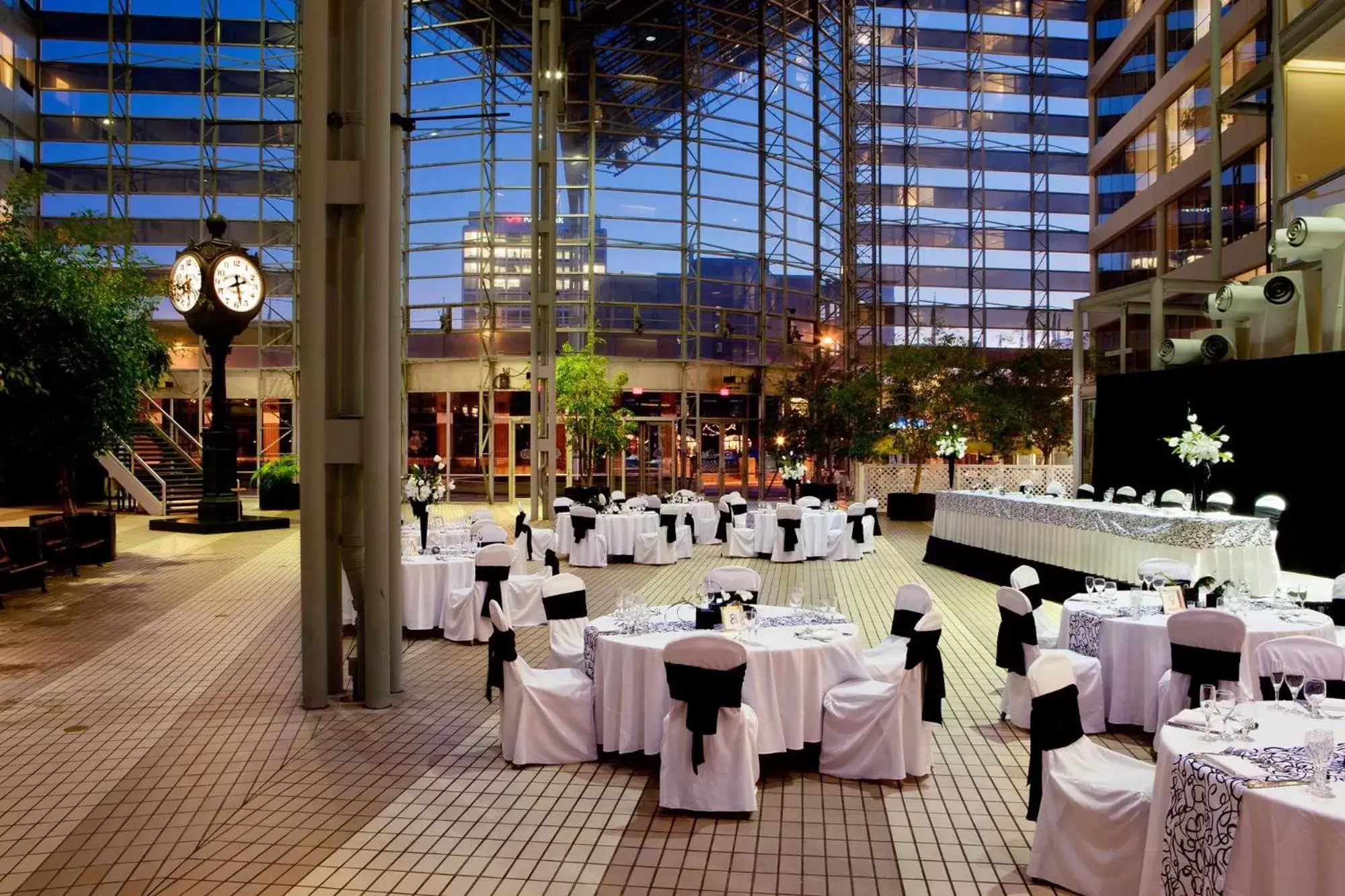 Lobby or reception, Banquet Facilities in DoubleTree by Hilton Hotel South Bend