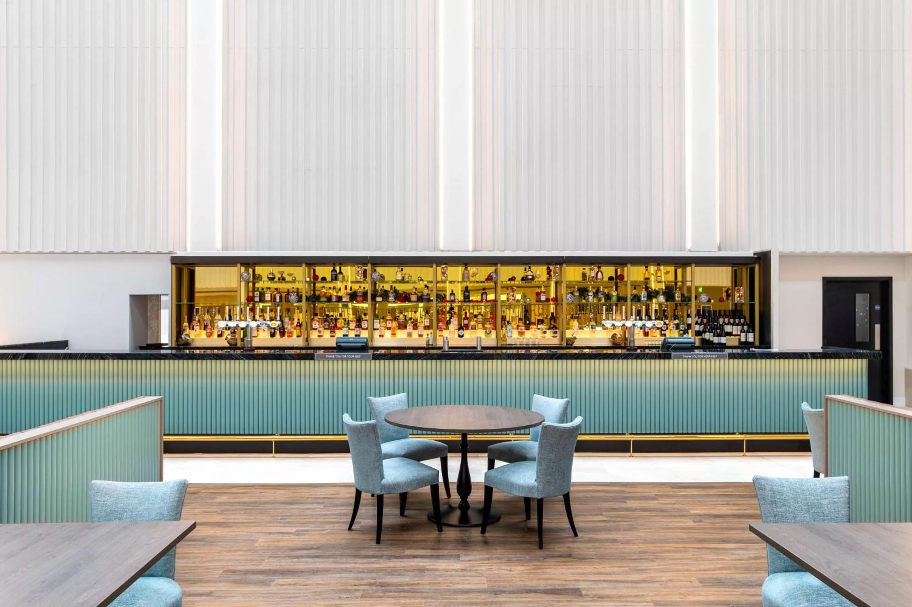 Restaurant/places to eat in Hilton London Gatwick Airport