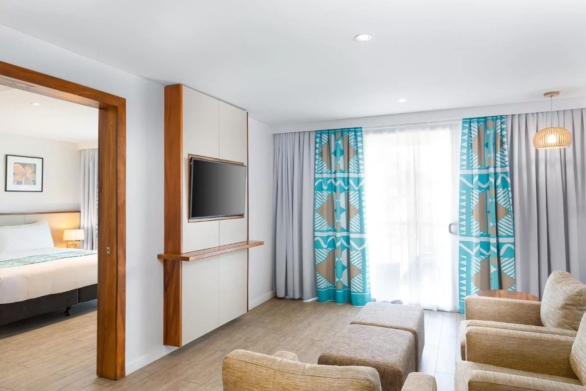 Photo of the whole room, TV/Entertainment Center in Holiday Inn Suva, an IHG Hotel