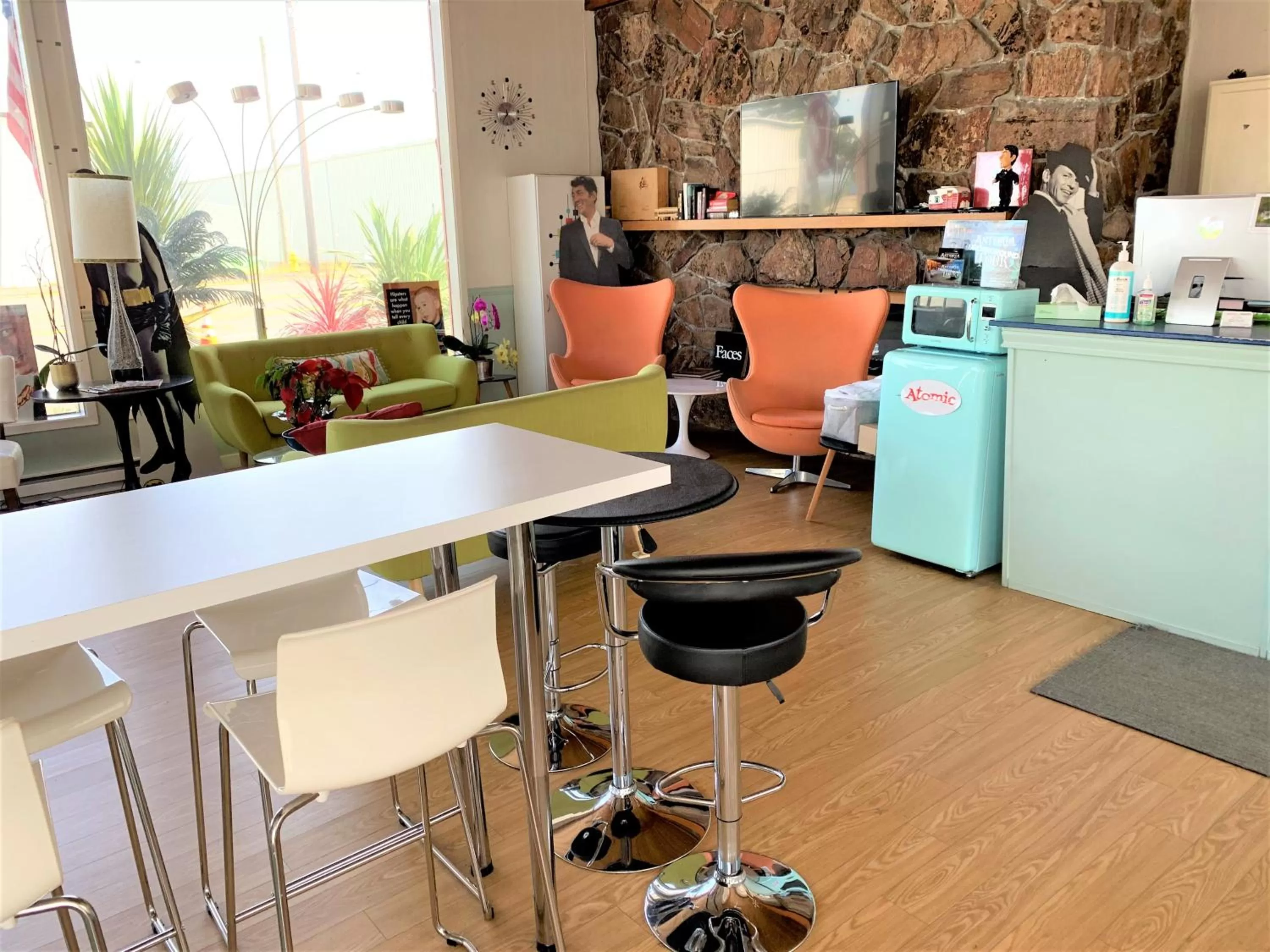 Lobby or reception in Atomic Motel