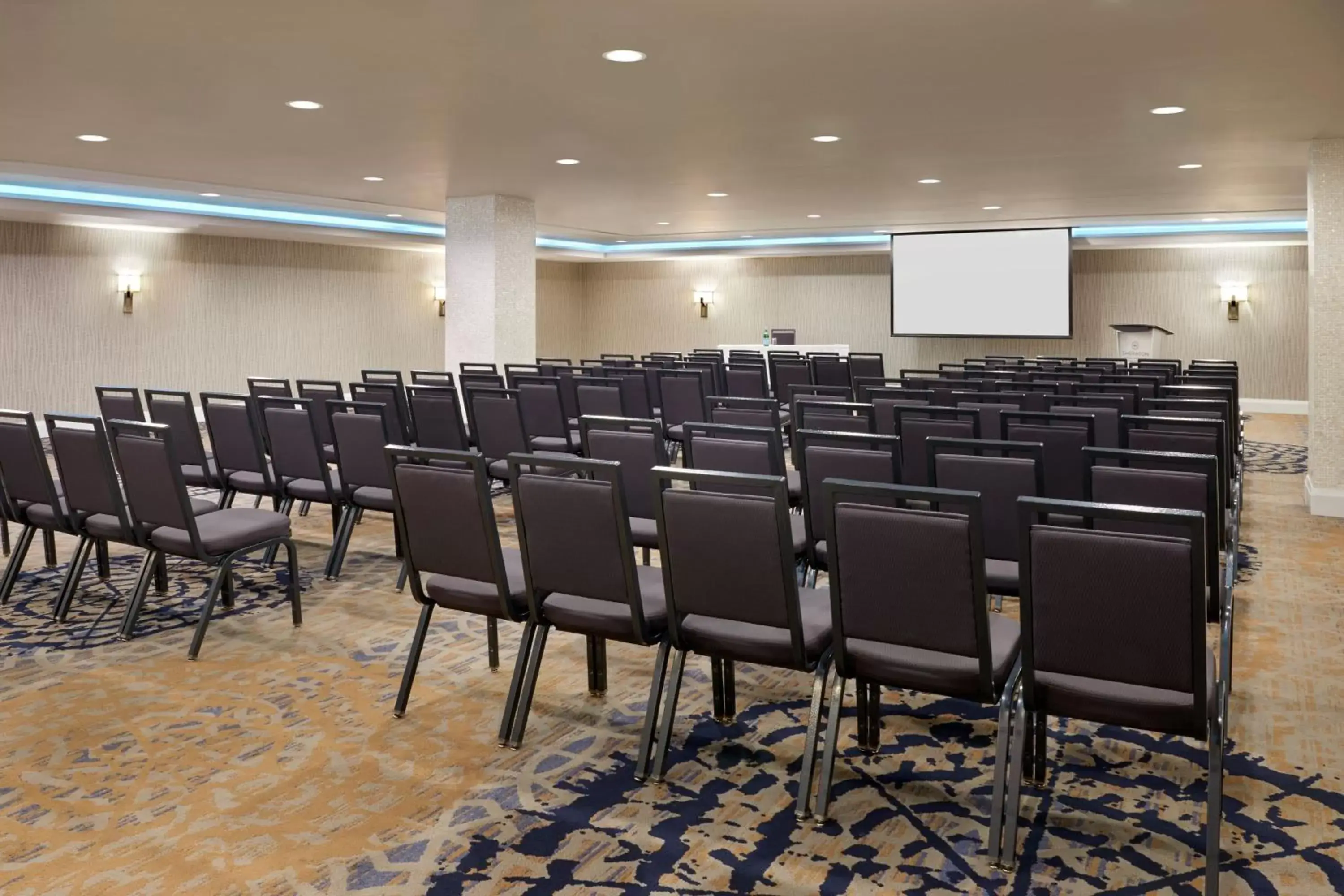 Meeting/conference room in Sheraton Parkway Toronto North Hotel & Suites