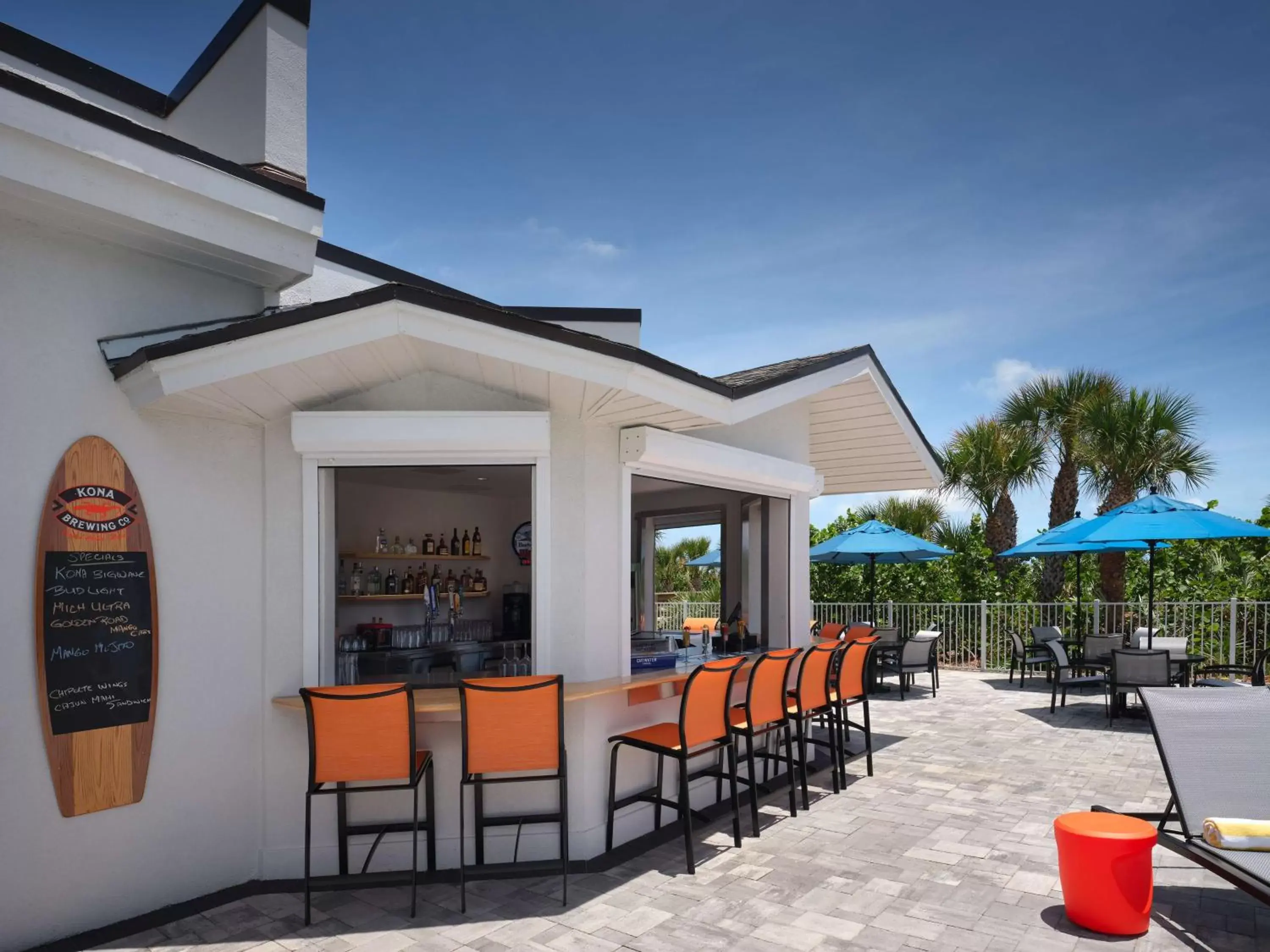 Lounge or bar, Lounge/Bar in Hilton Garden Inn Cocoa Beach-Oceanfront, FL