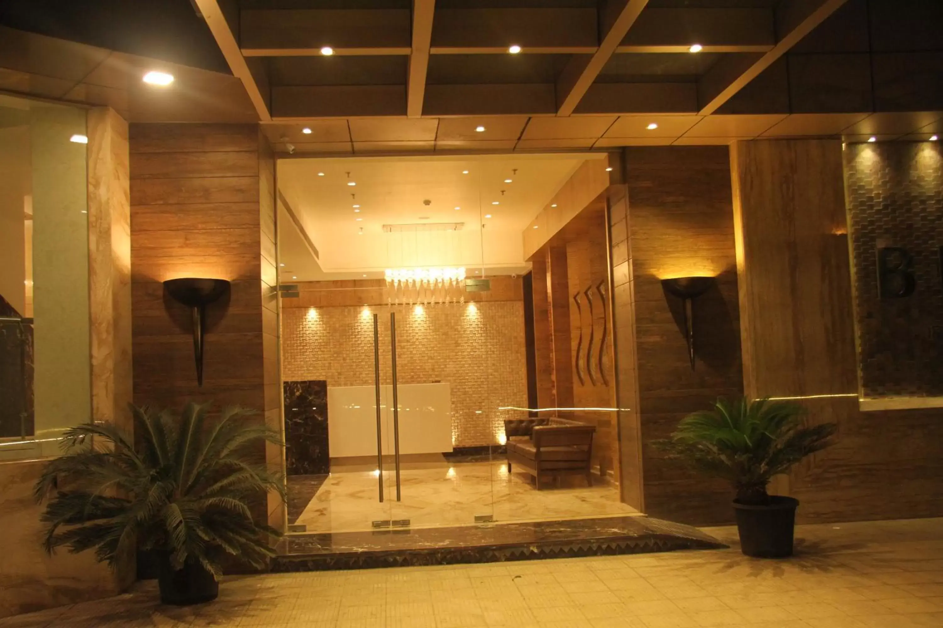 Facade/entrance in Hotel Beacon T2 Facade/entrance in Hotel Beacon T2