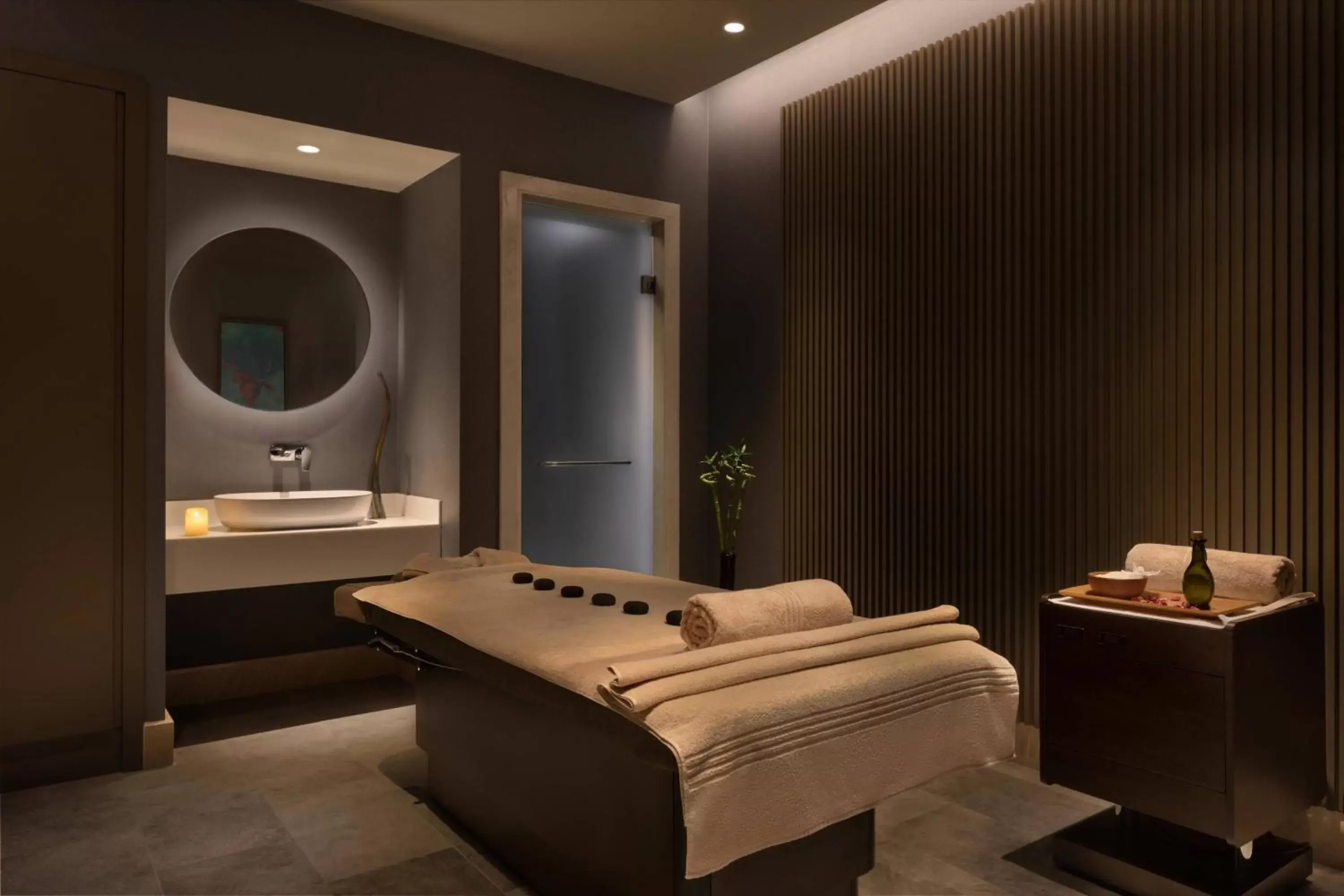 Spa and wellness centre/facilities, Bathroom in Izmir Marriott Hotel