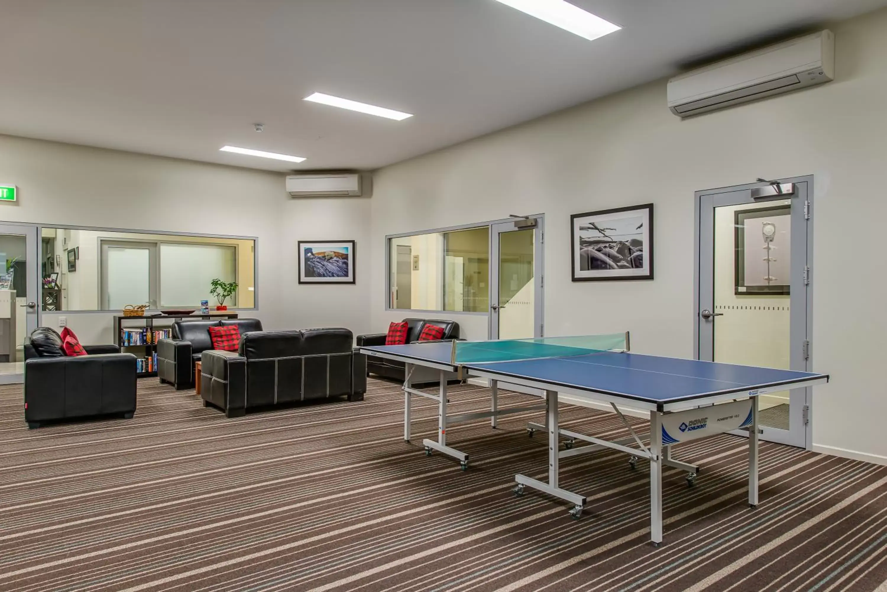 Game Room, Table Tennis in Bay View Villas