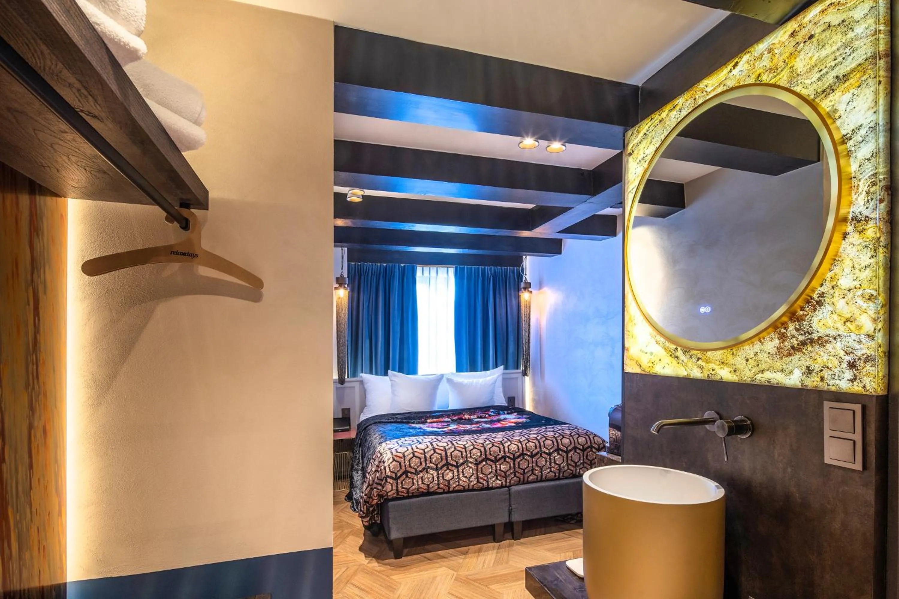 Bedroom, Bed in Rokin Hotel