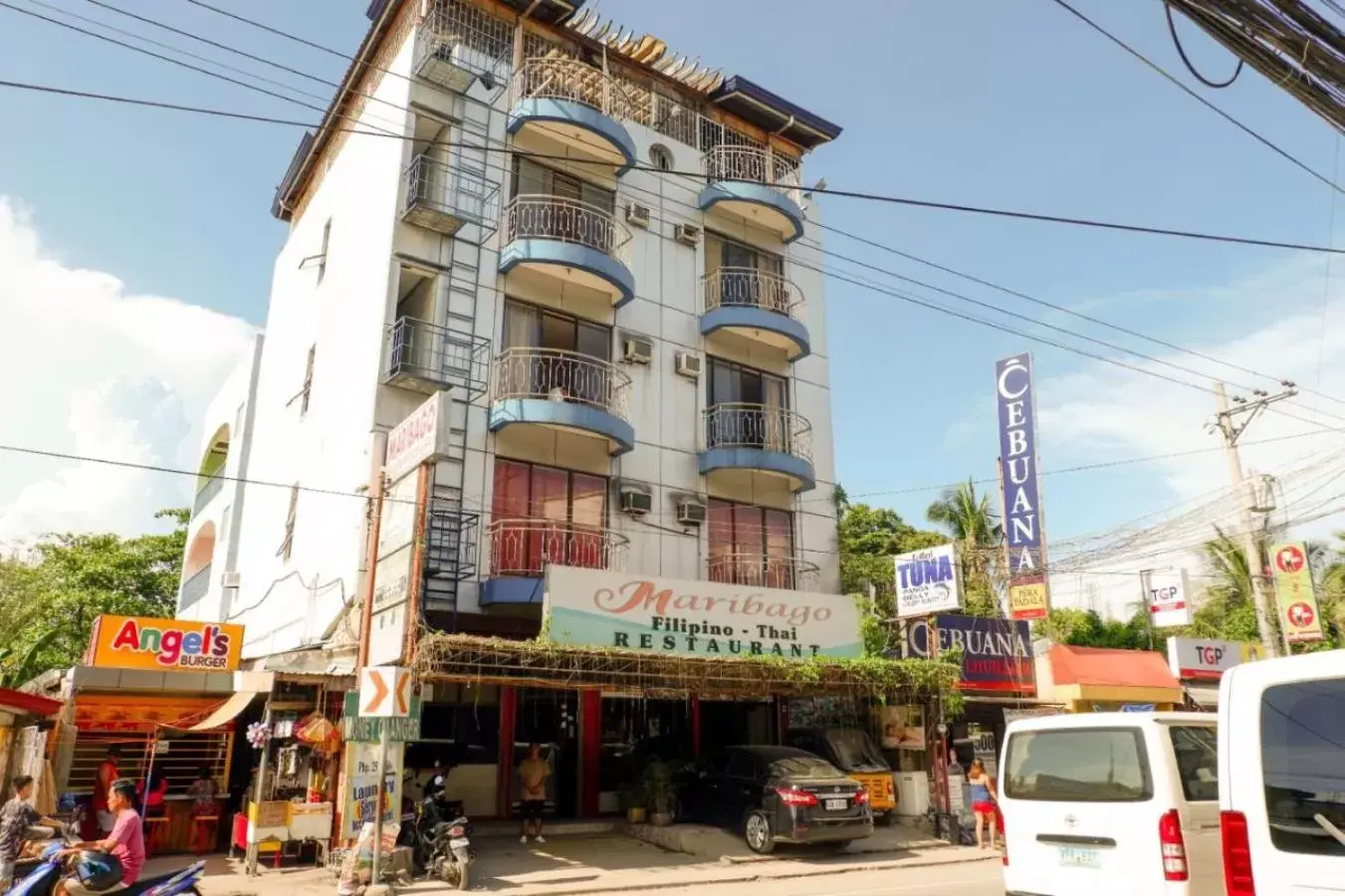 Property building in RedDoorz near Maribago Barangay Hall