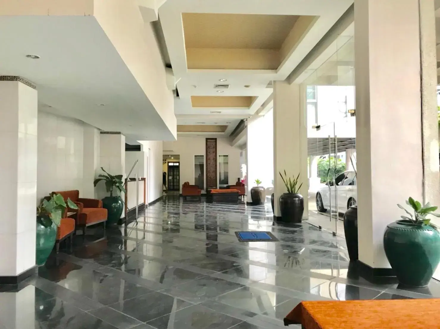 Lobby or reception, Lobby/Reception in Twin Peaks Sukhumvit Suites