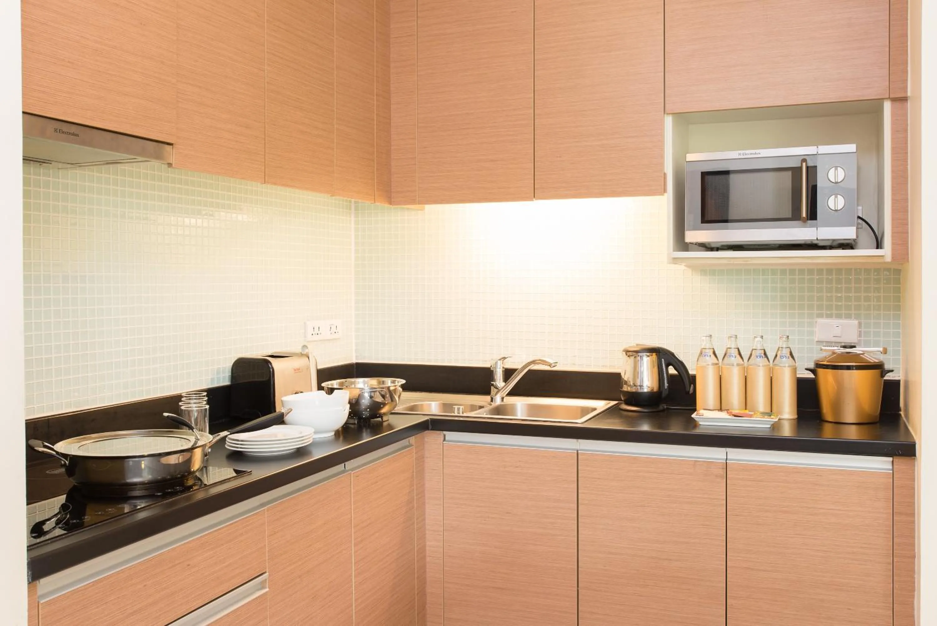Kitchen or kitchenette in Lohas Residences Sukhumvit 2